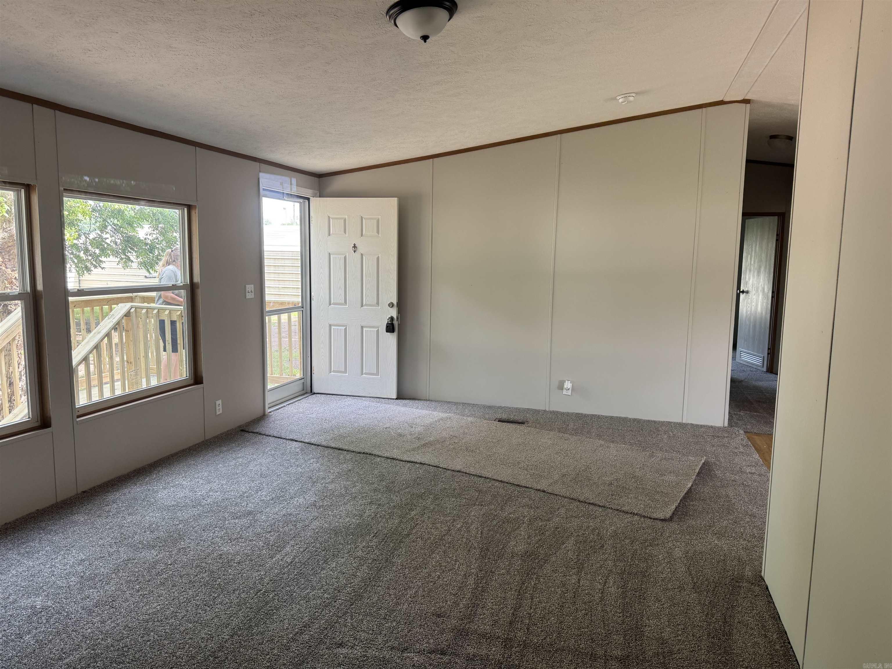 513 Jefferson Street Property Photo 6