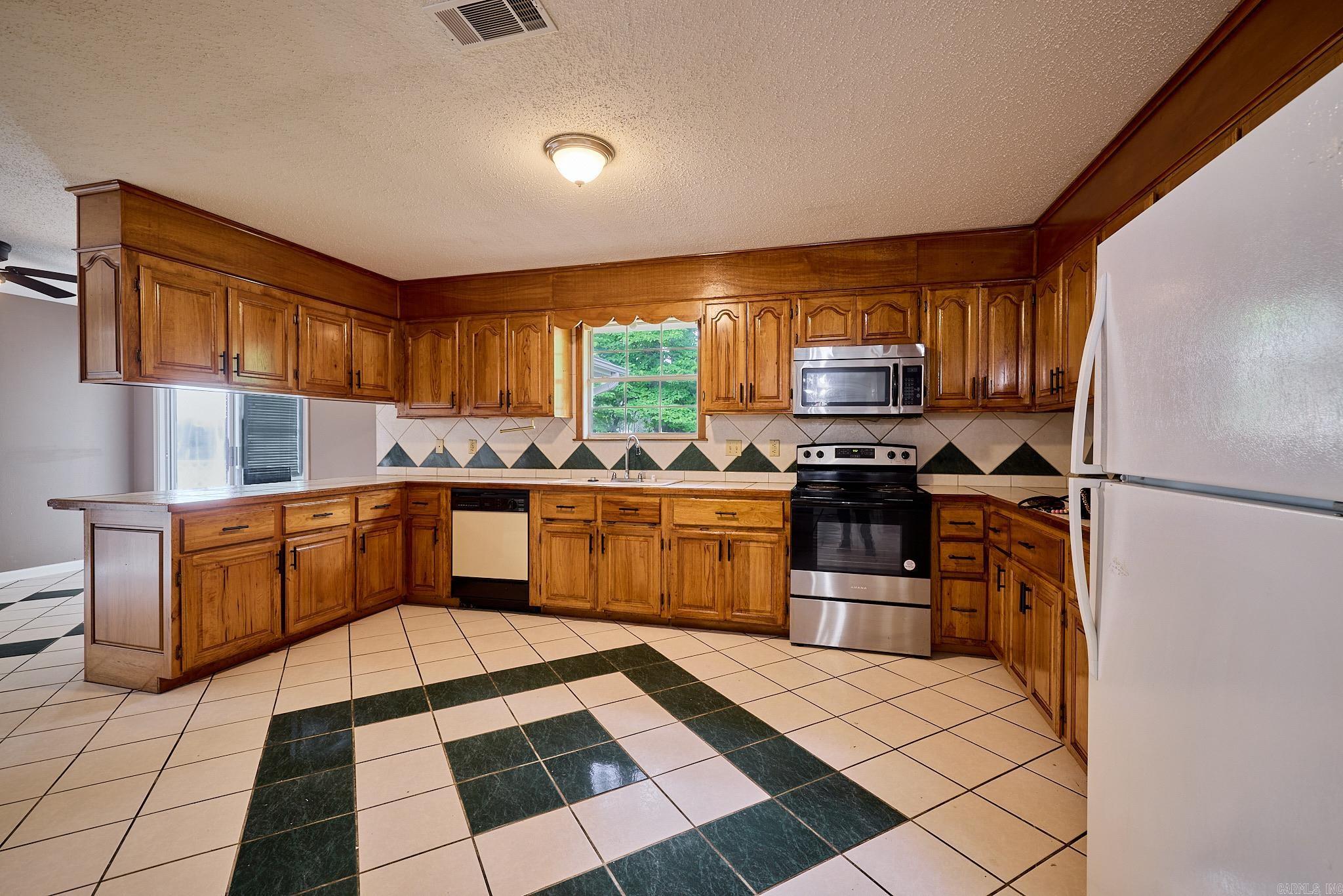 505 Parrish Street Property Photo 6