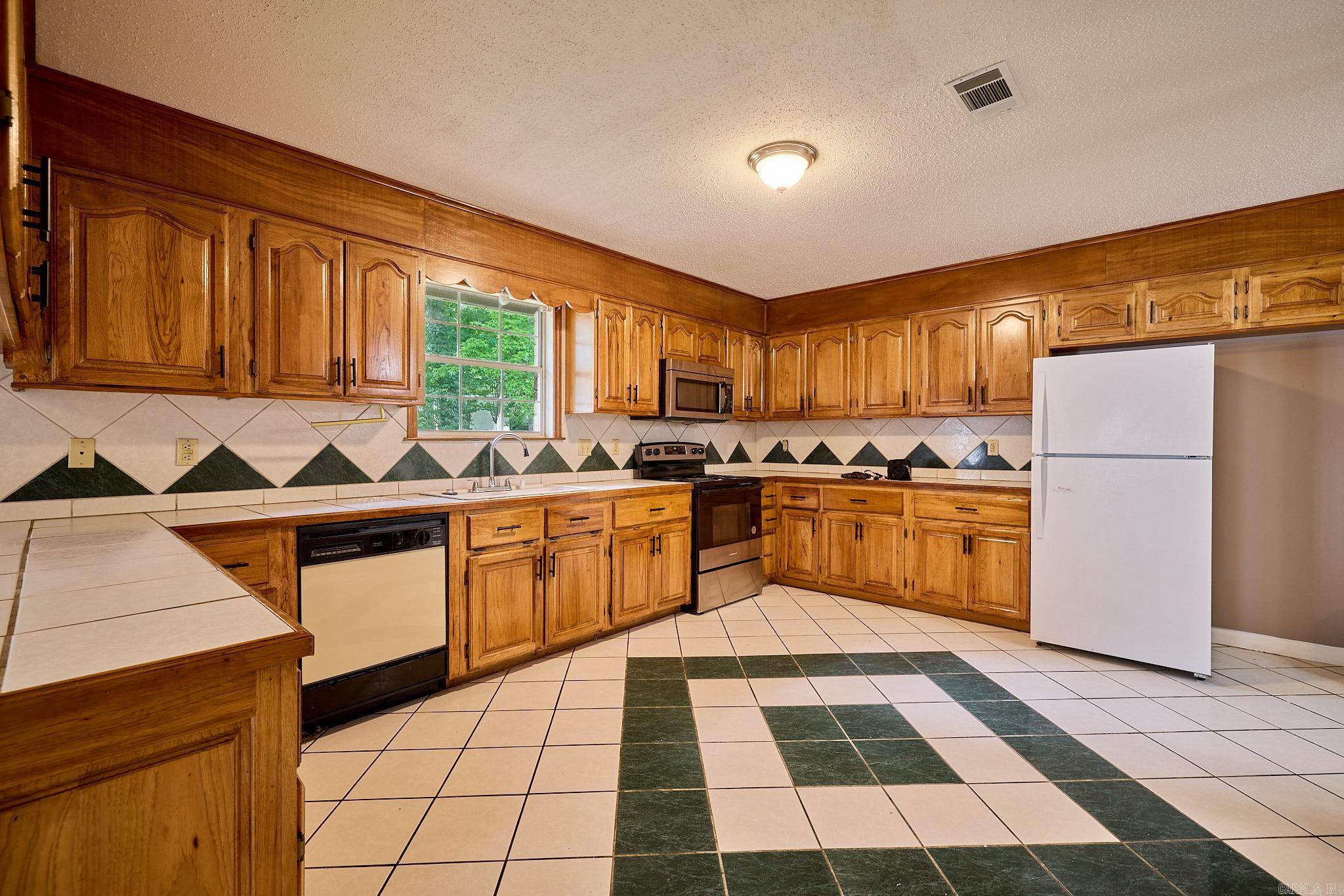 505 Parrish Street Property Photo 7