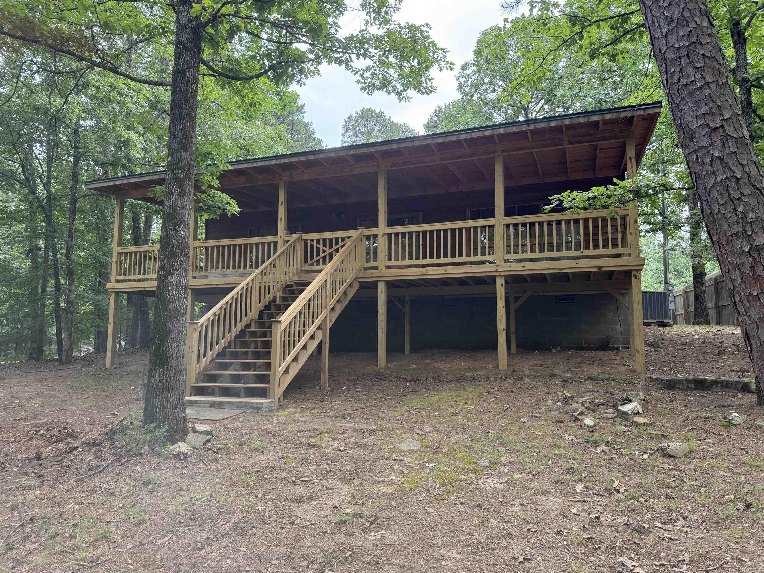 98 Lakeside Drive Property Photo 1
