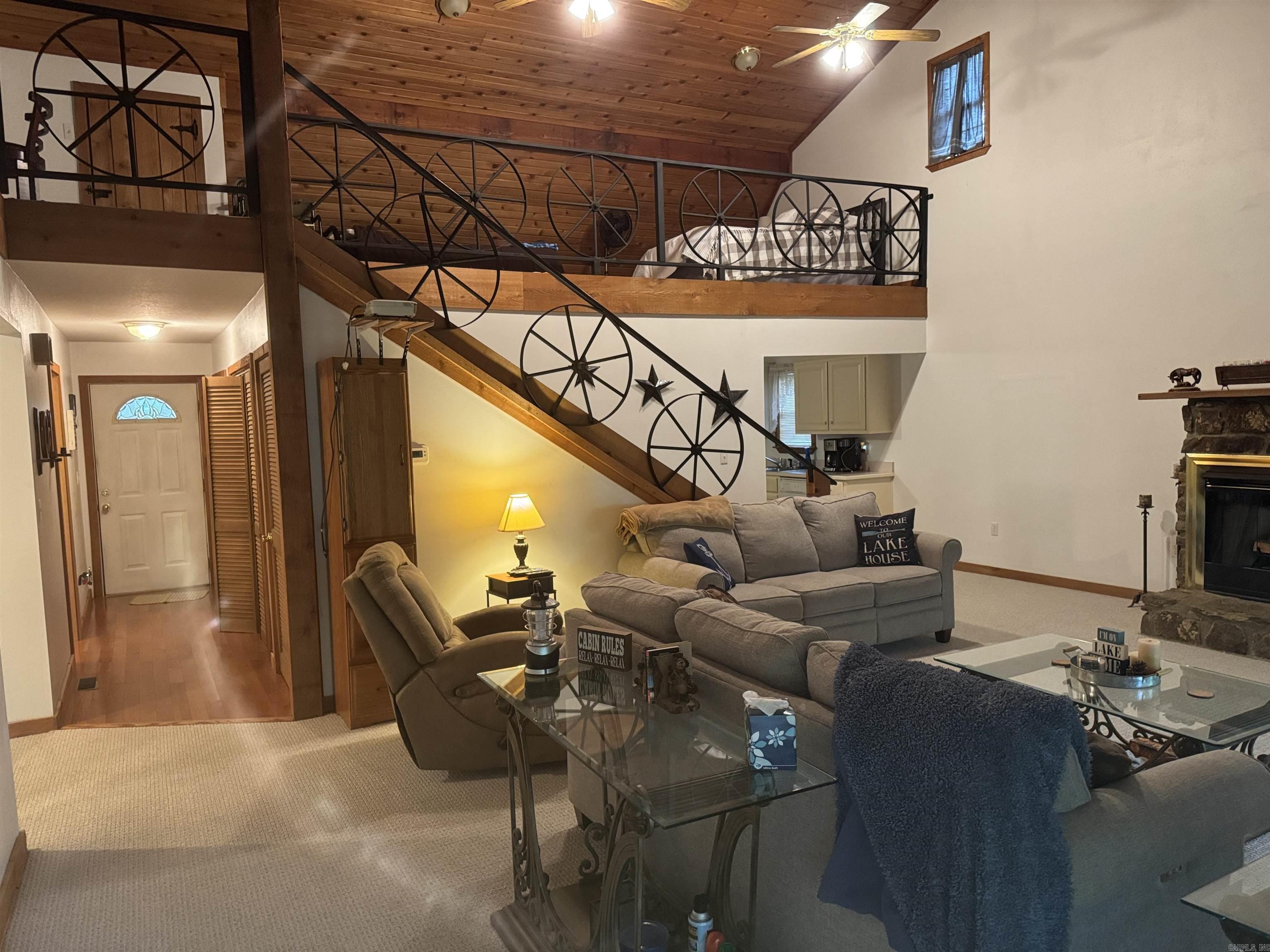 98 Lakeside Drive Property Photo 8