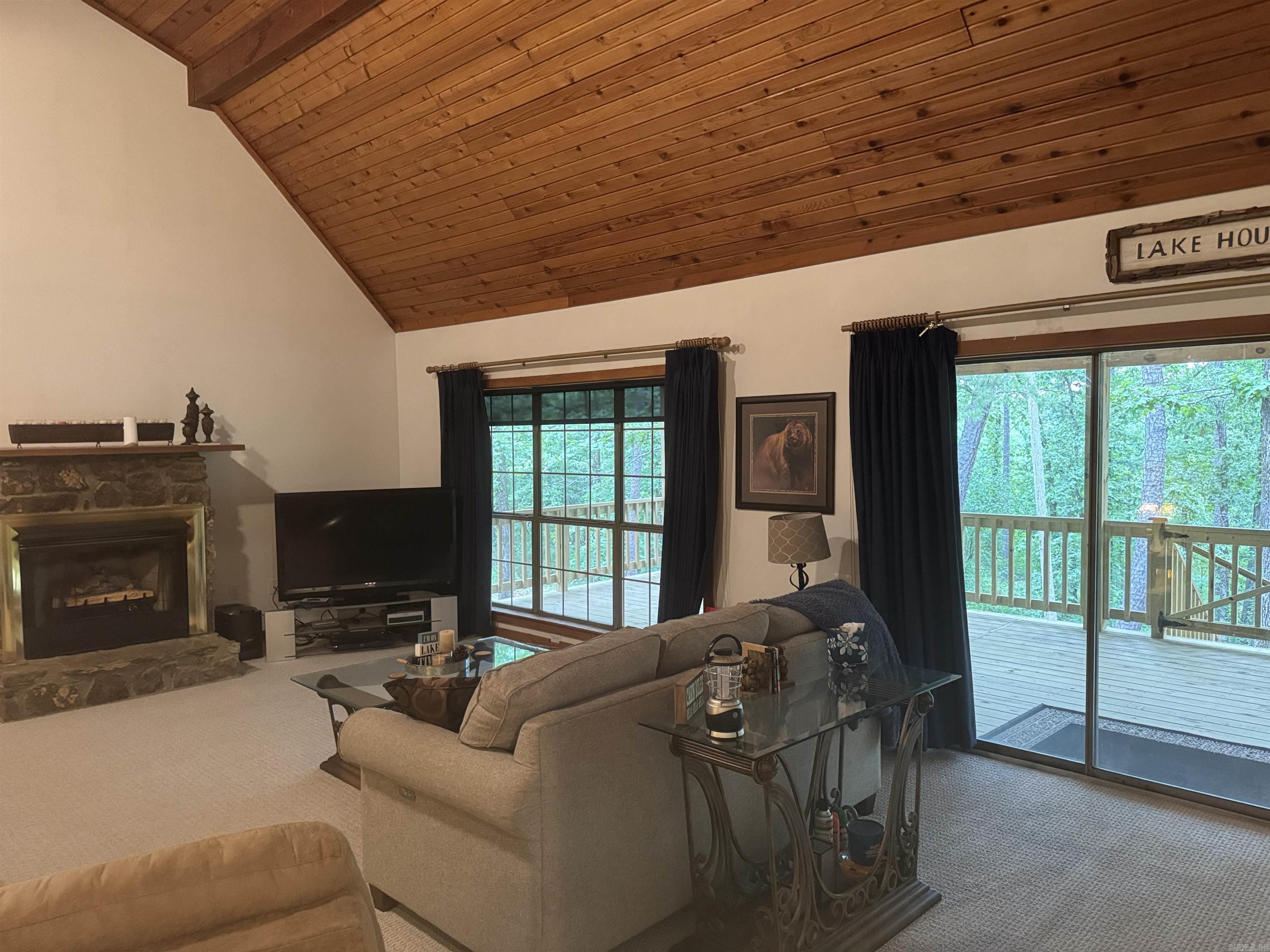 98 Lakeside Drive Property Photo 16
