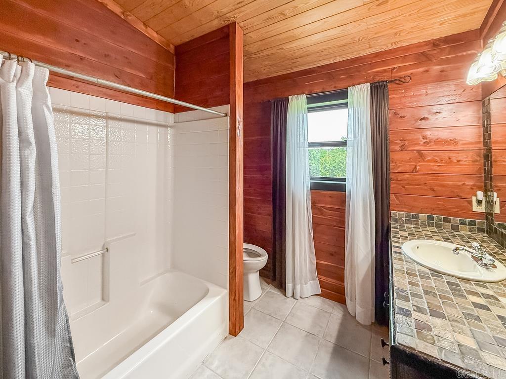 26 Muddy Bayou Property Photo 12