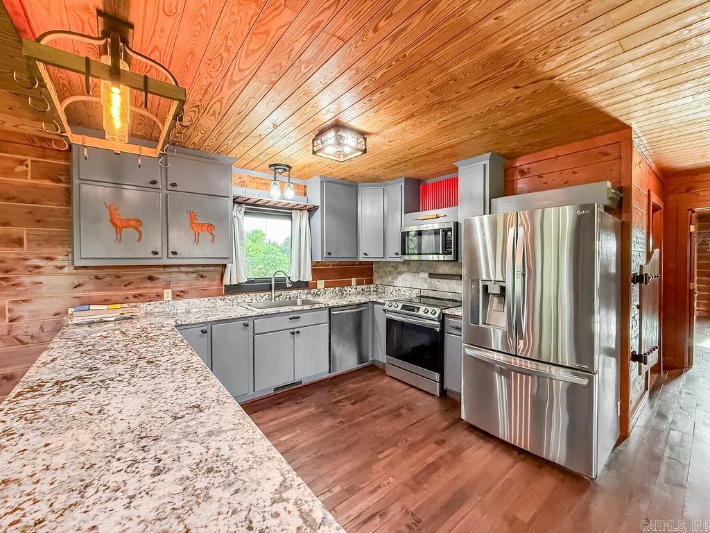 26 Muddy Bayou Property Photo 14