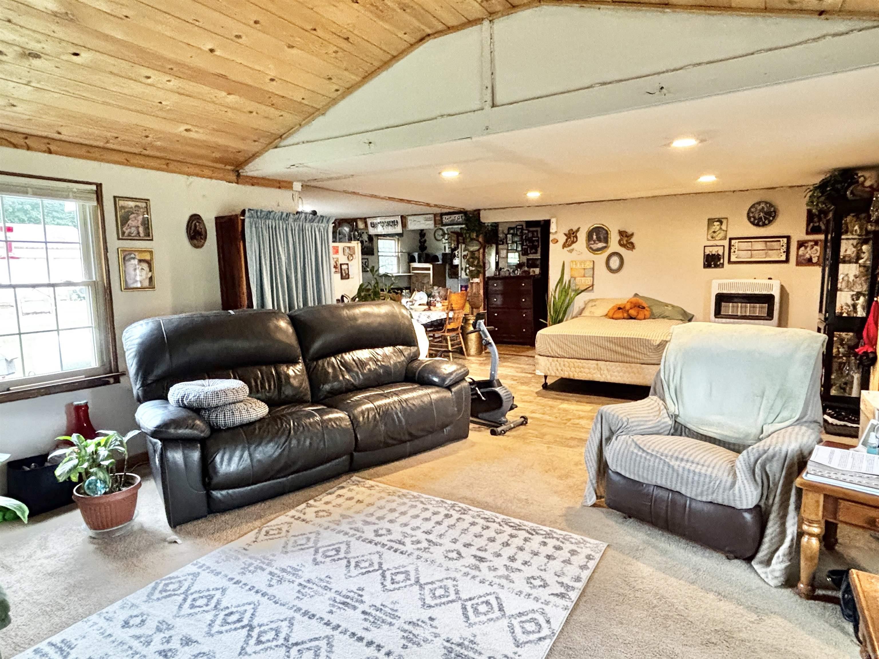 5 Dehart Lane Property Photo 8