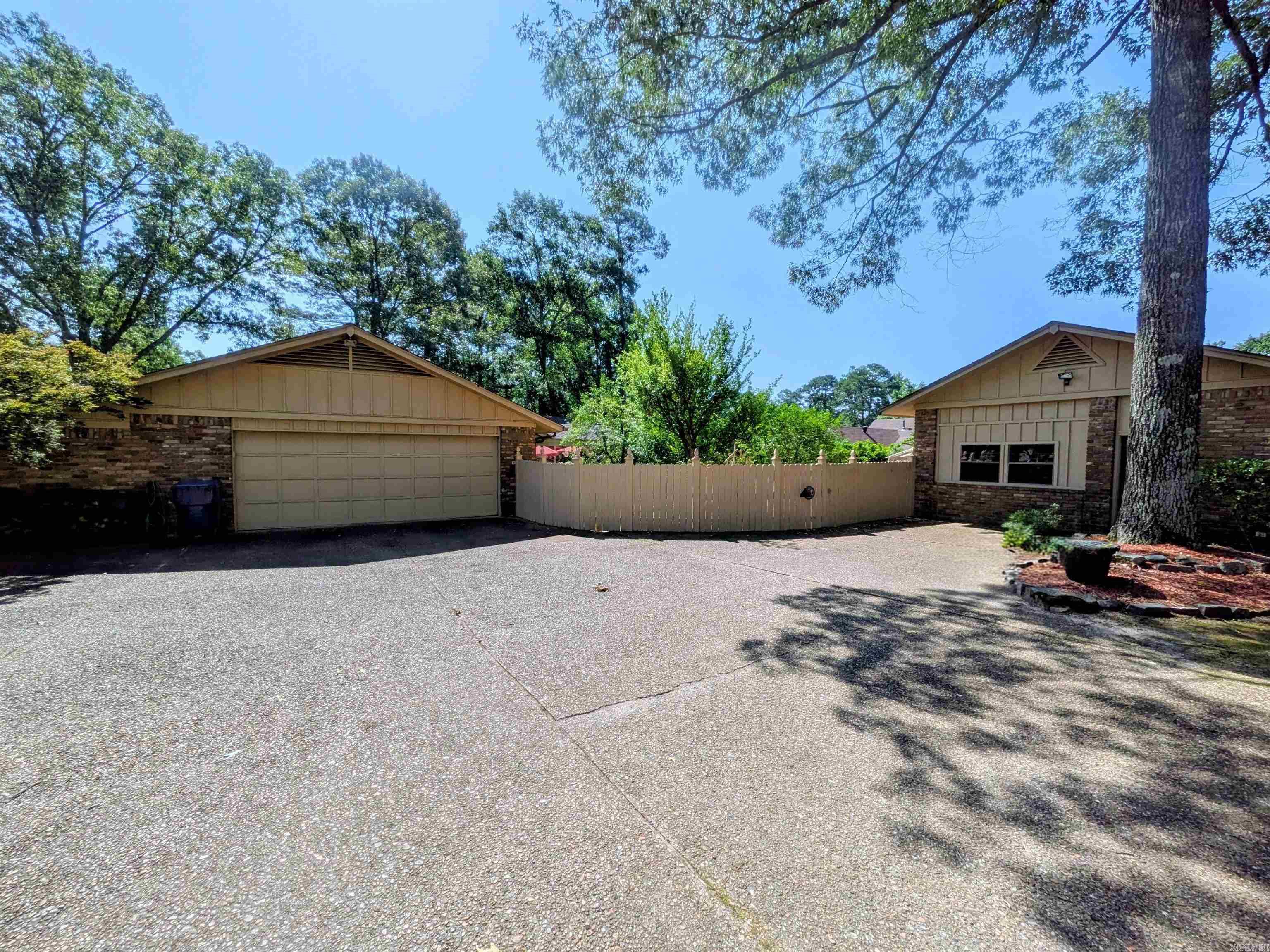 1071 Quapaw Property Photo 5