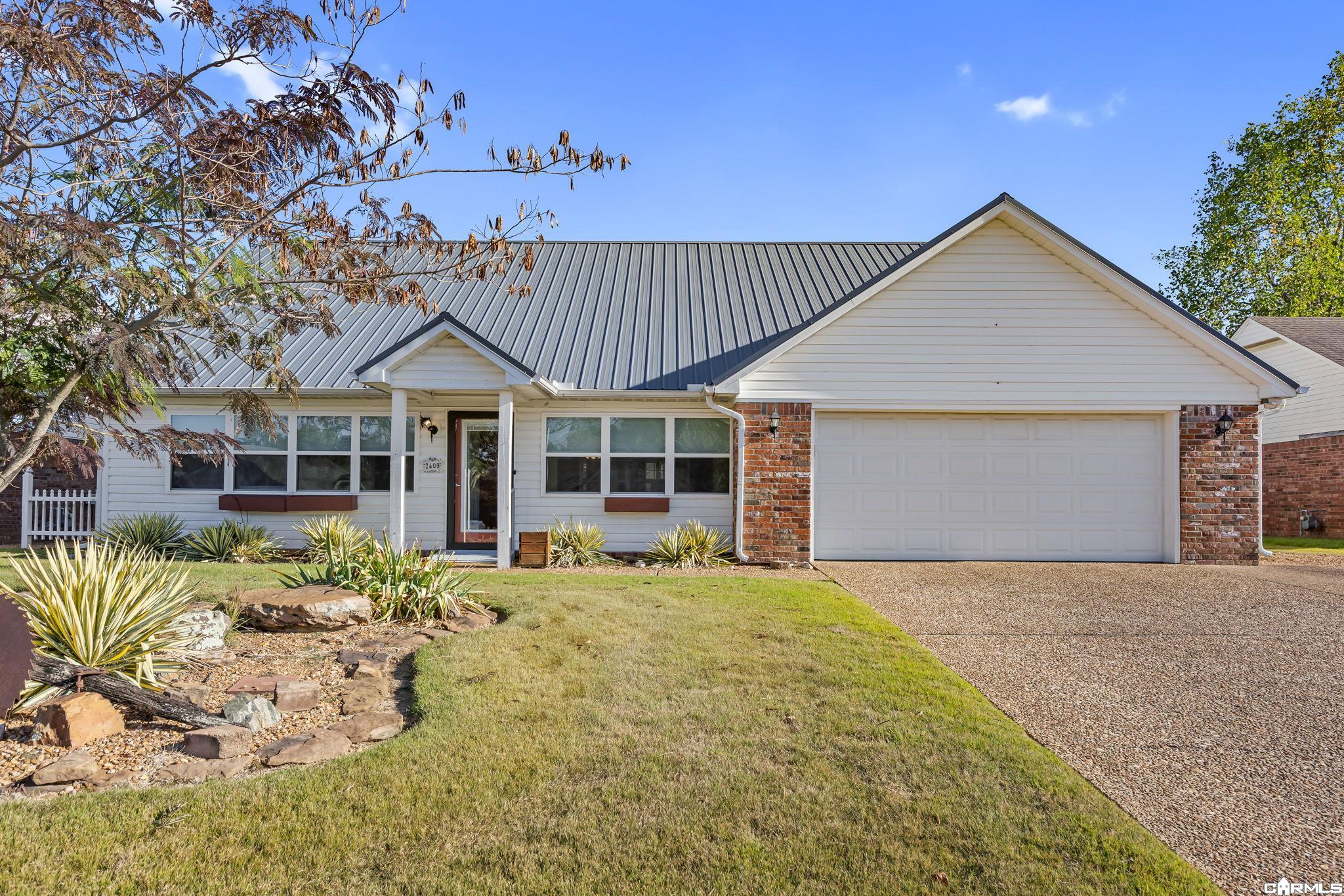 2409 Normandy Lane Property Photo 1