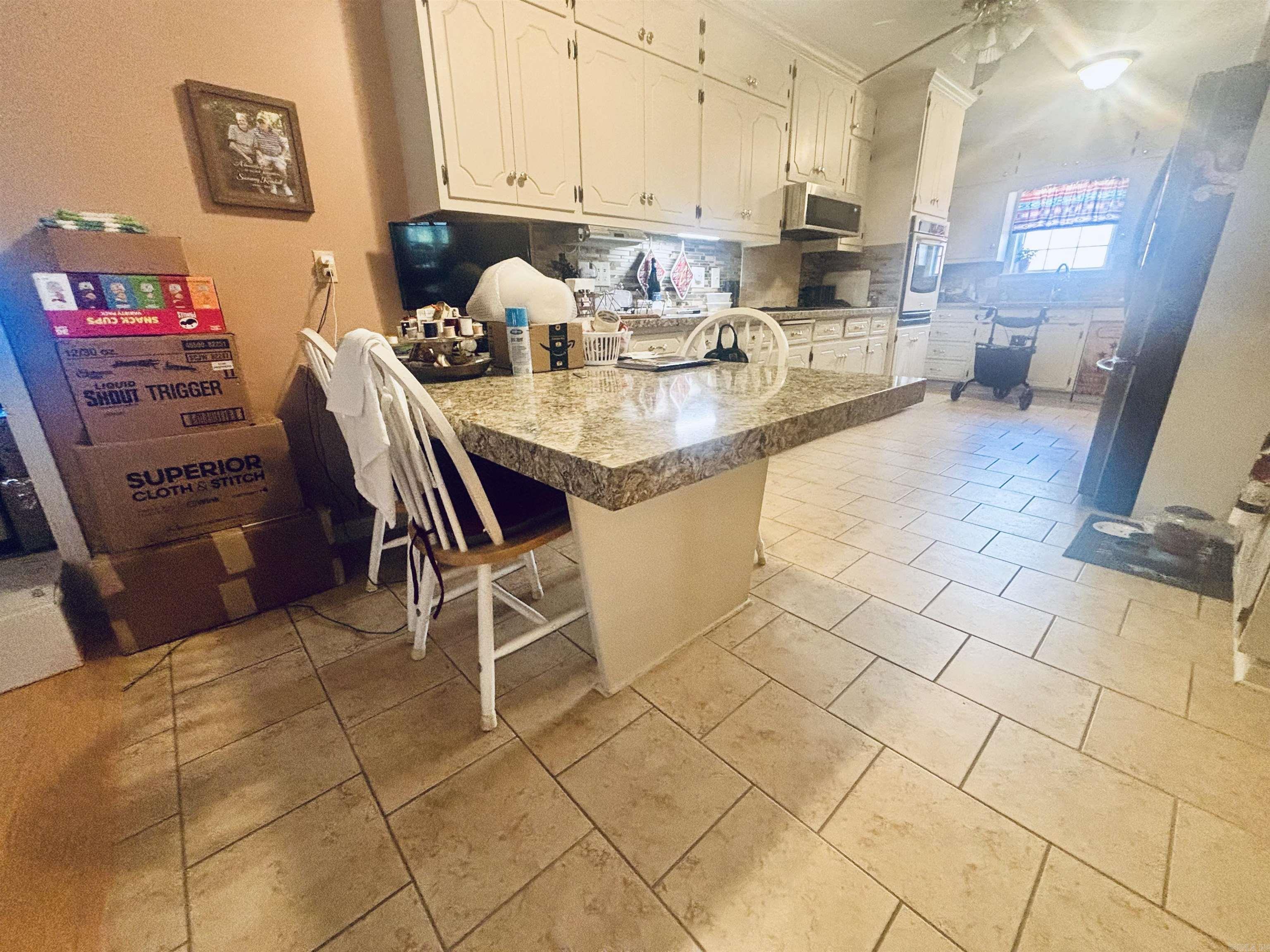 2409 Normandy Lane Property Photo 10