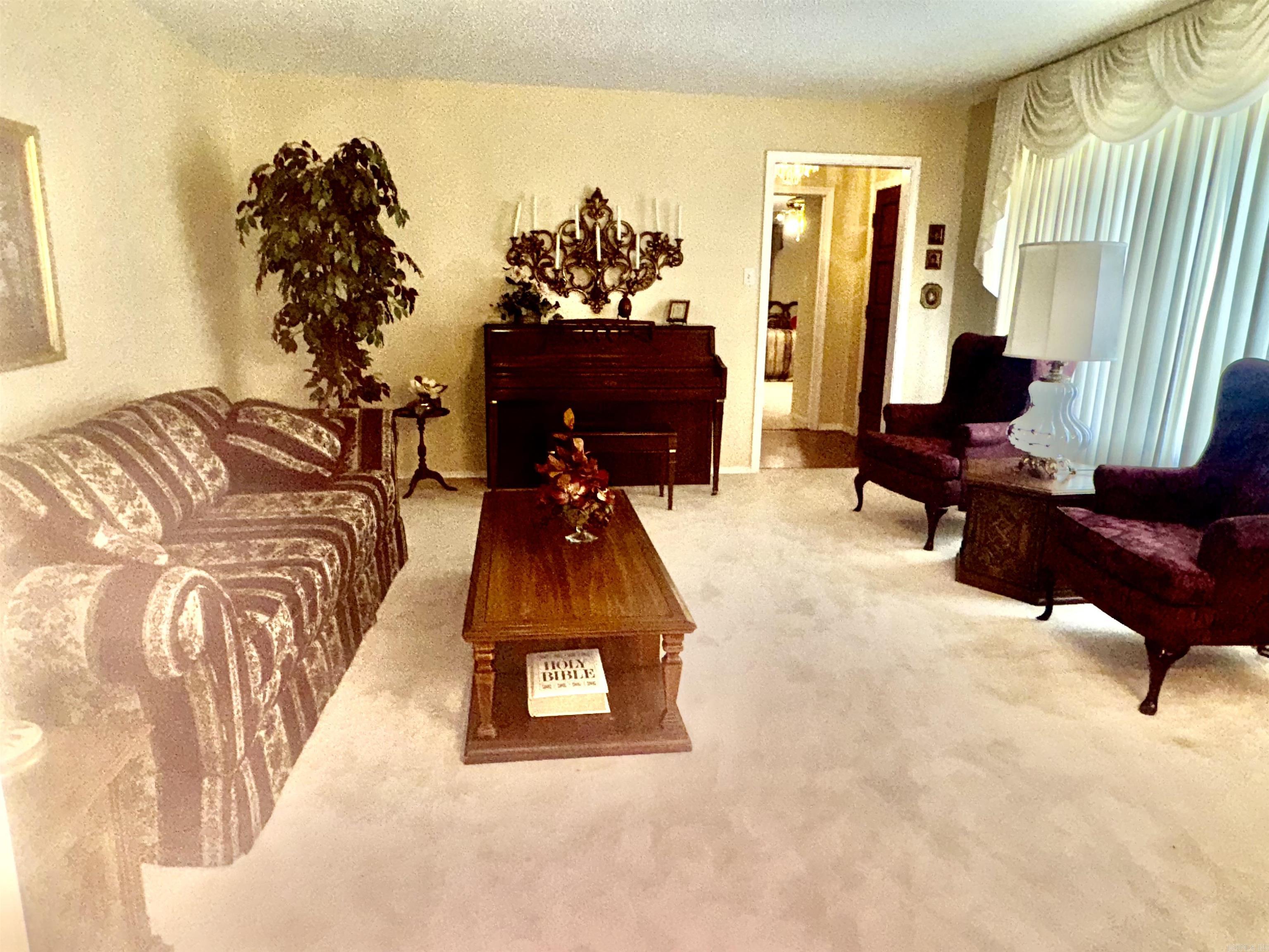 5 Briarwood Lane Property Photo 10