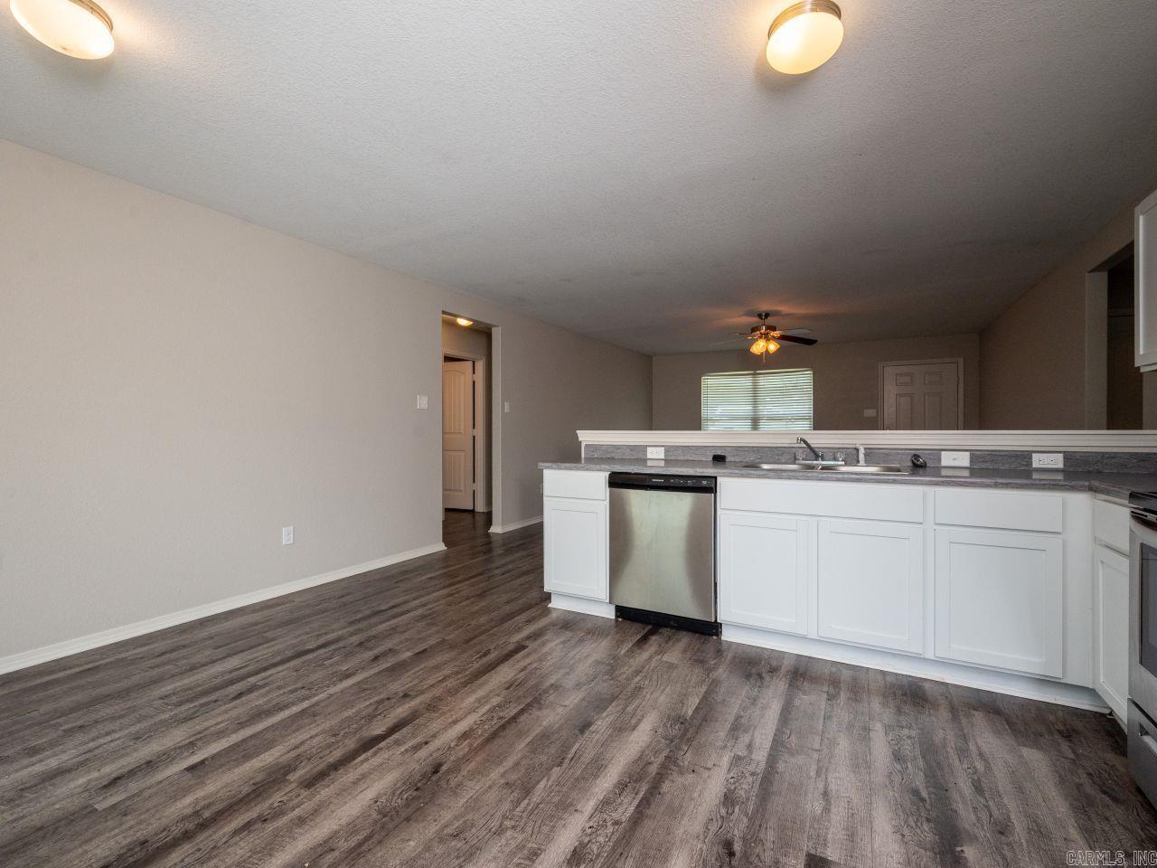 15 Cedar Creek Cove Property Photo 7