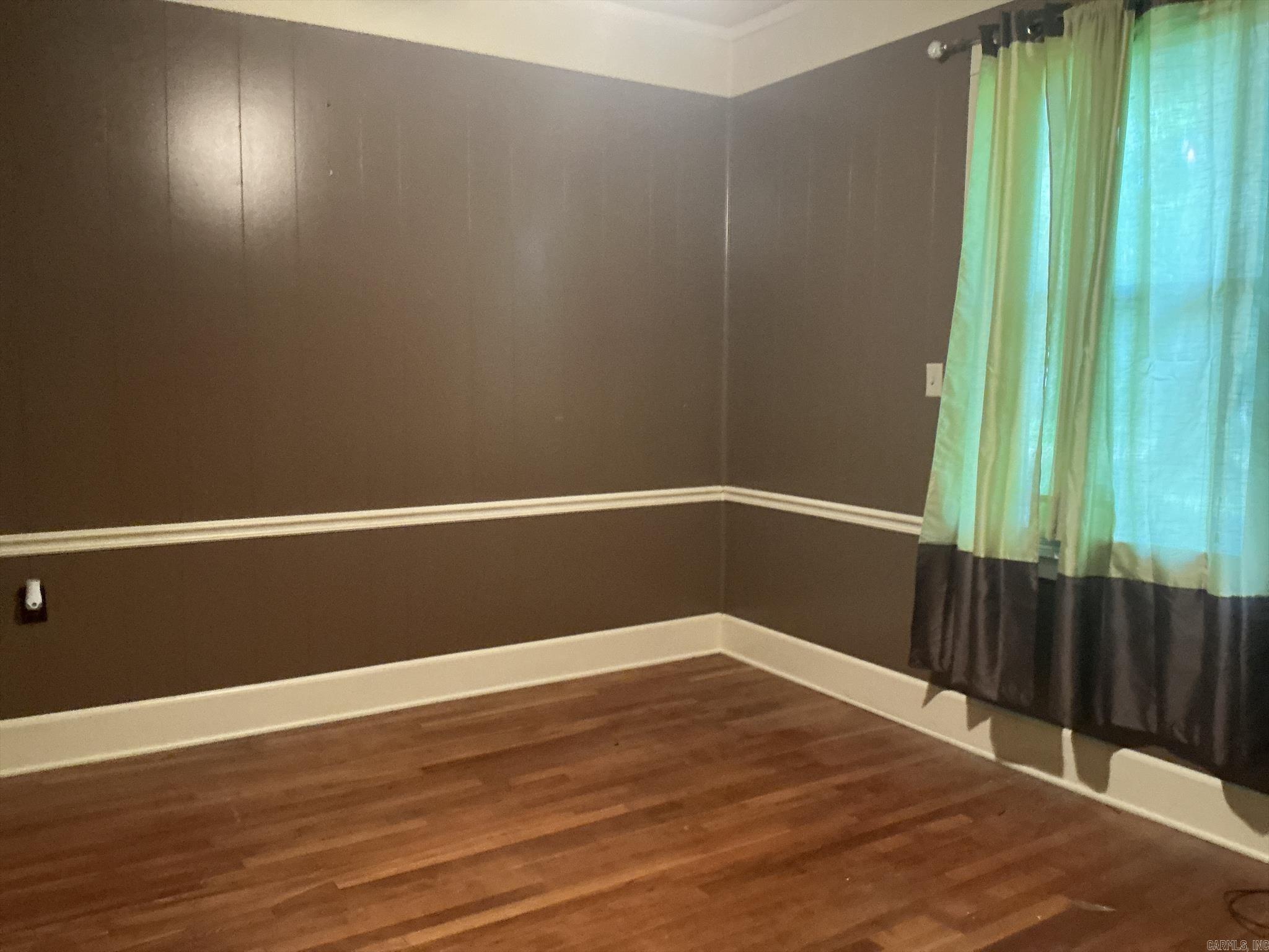 905 Oak Street Property Photo 14
