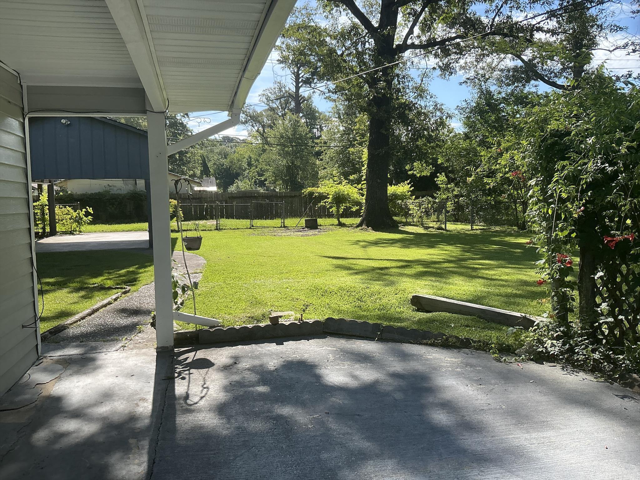 905 Oak Street Property Photo 49