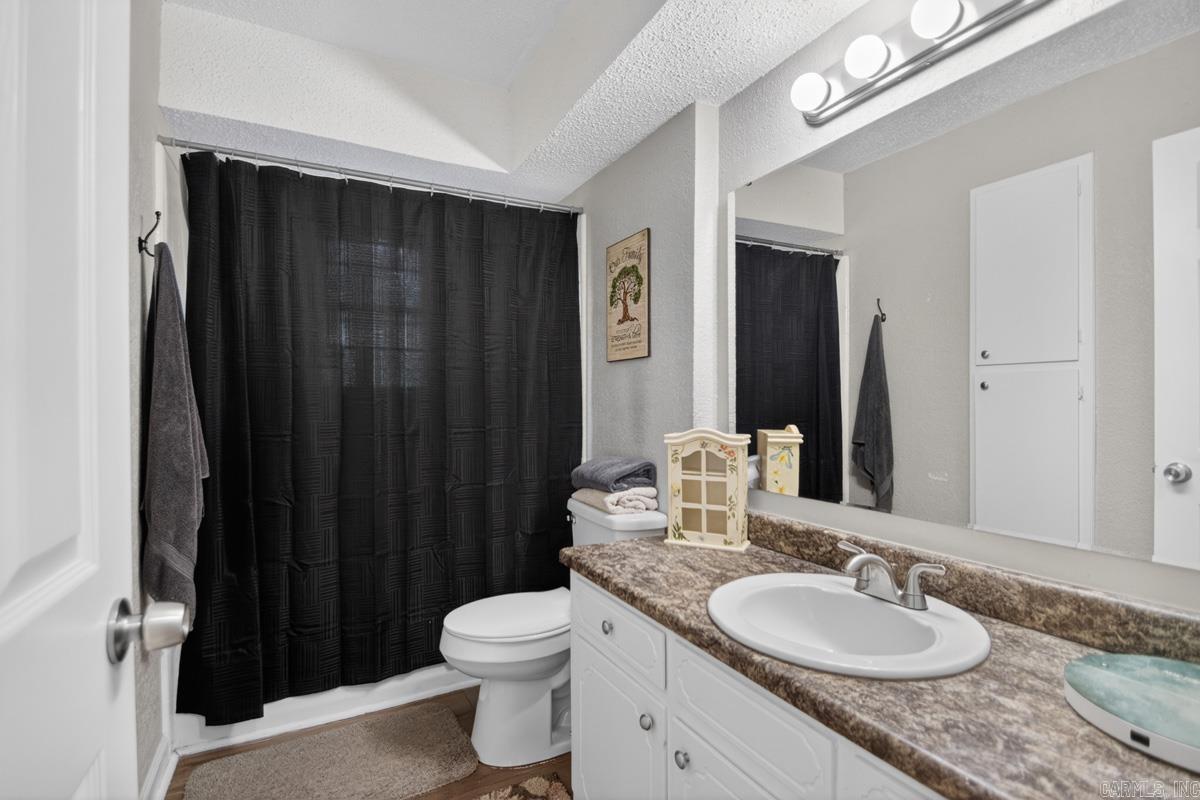 1820 Aztec Drive Property Photo 10