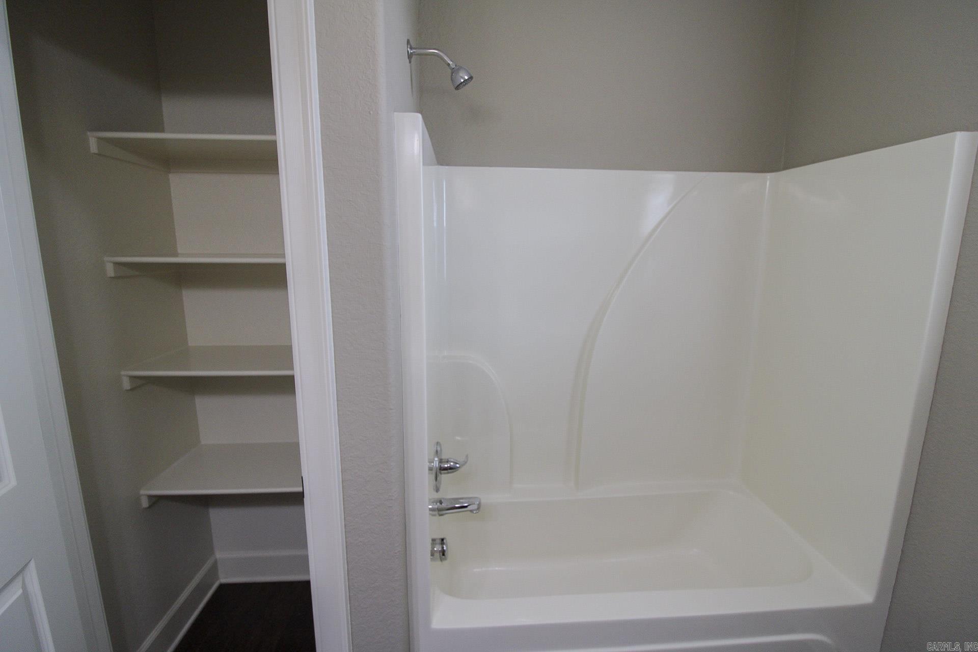 2240 Shadow Falls Drive Property Photo 18