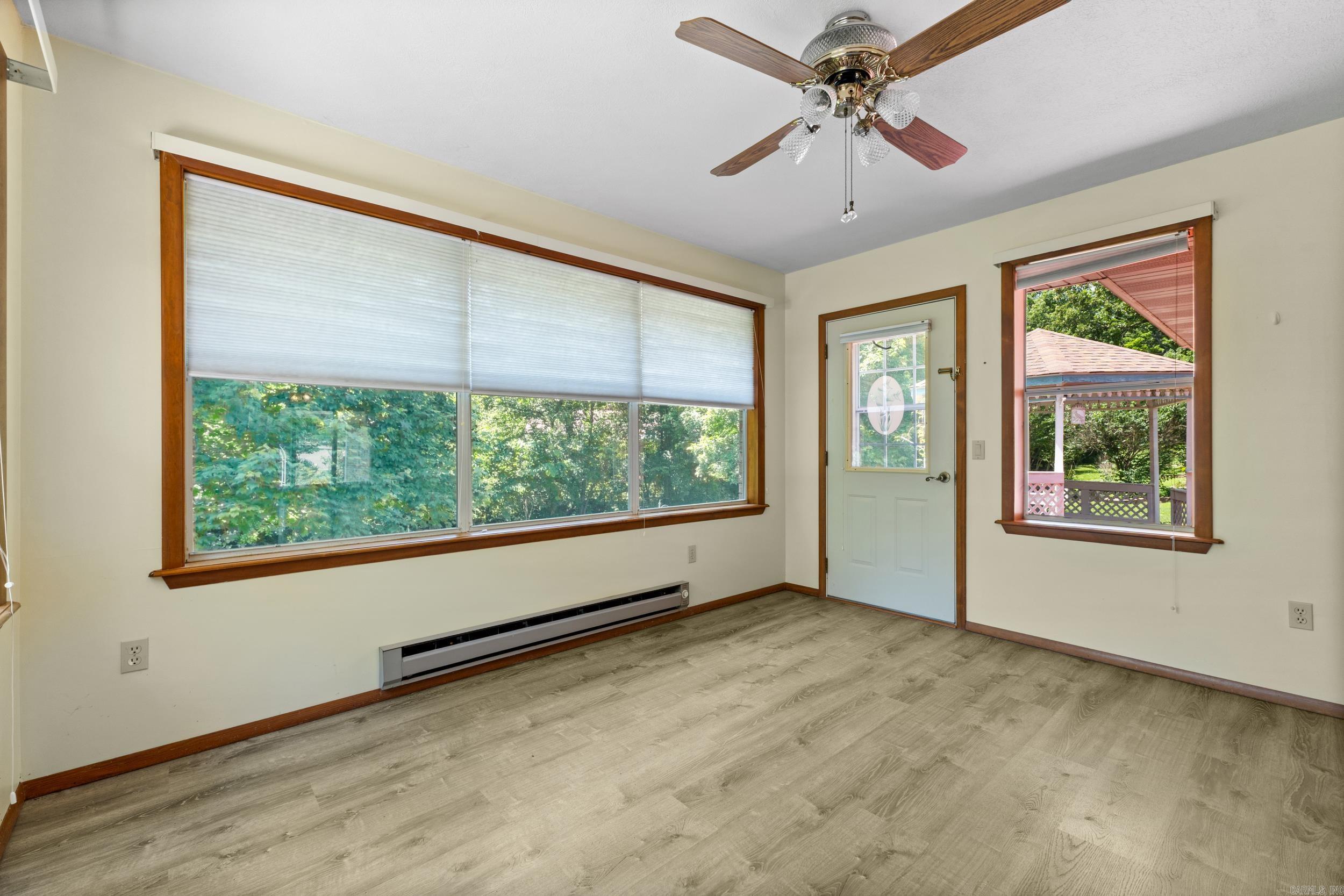 908 Baffy Drive Property Photo 12