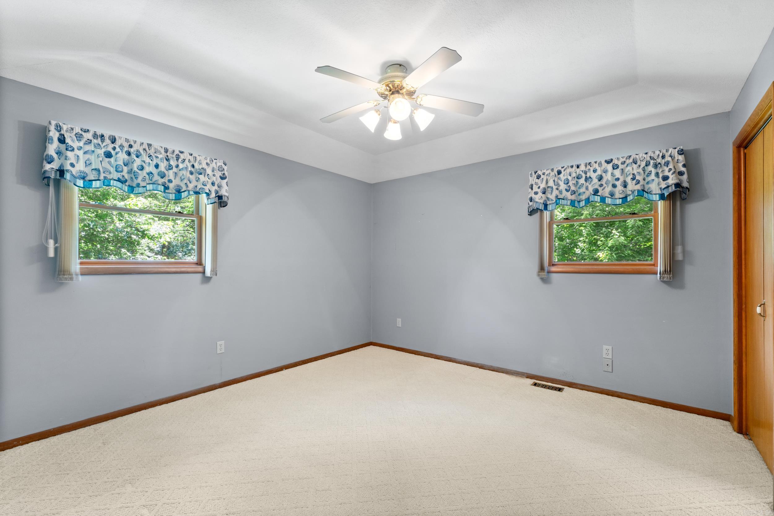 908 Baffy Drive Property Photo 30