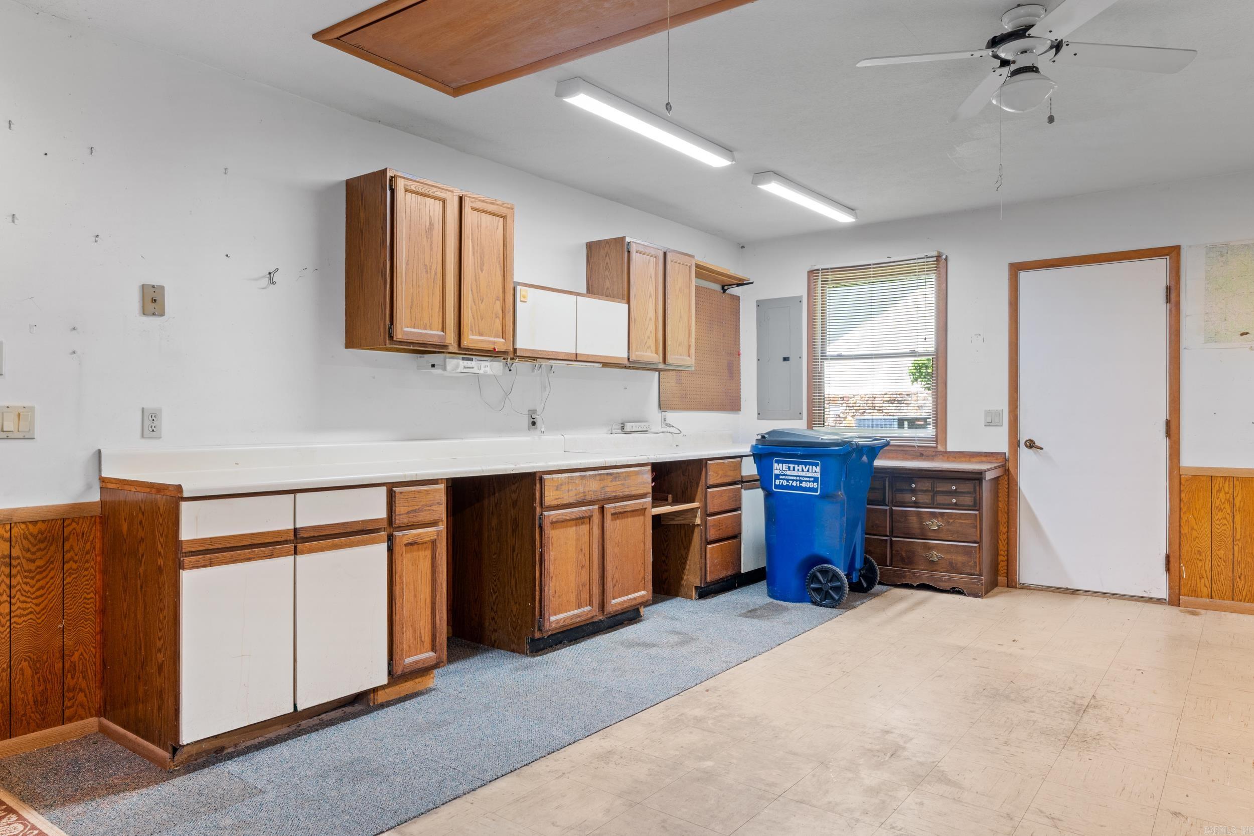 908 Baffy Drive Property Photo 33
