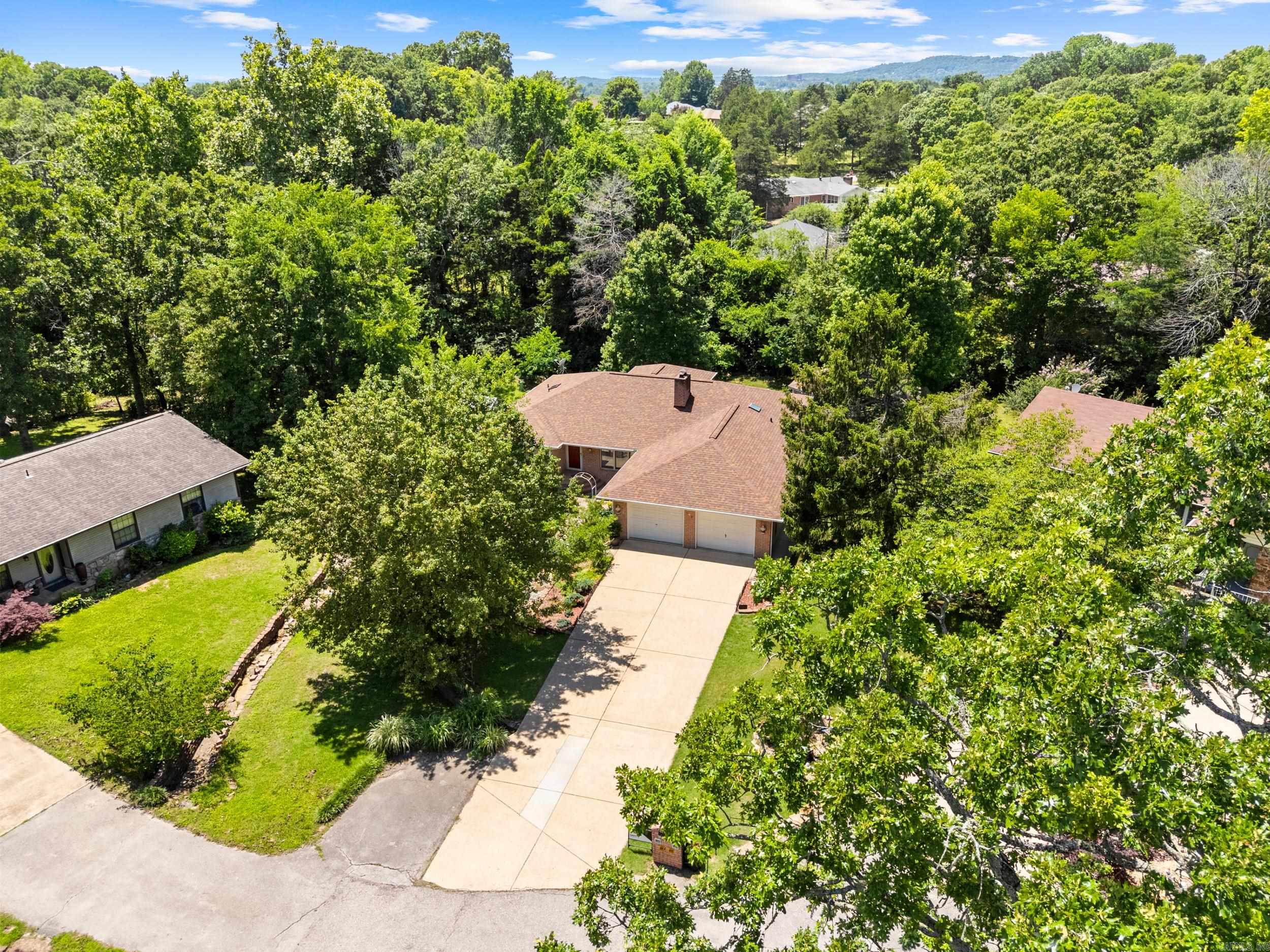 908 Baffy Drive Property Photo 45