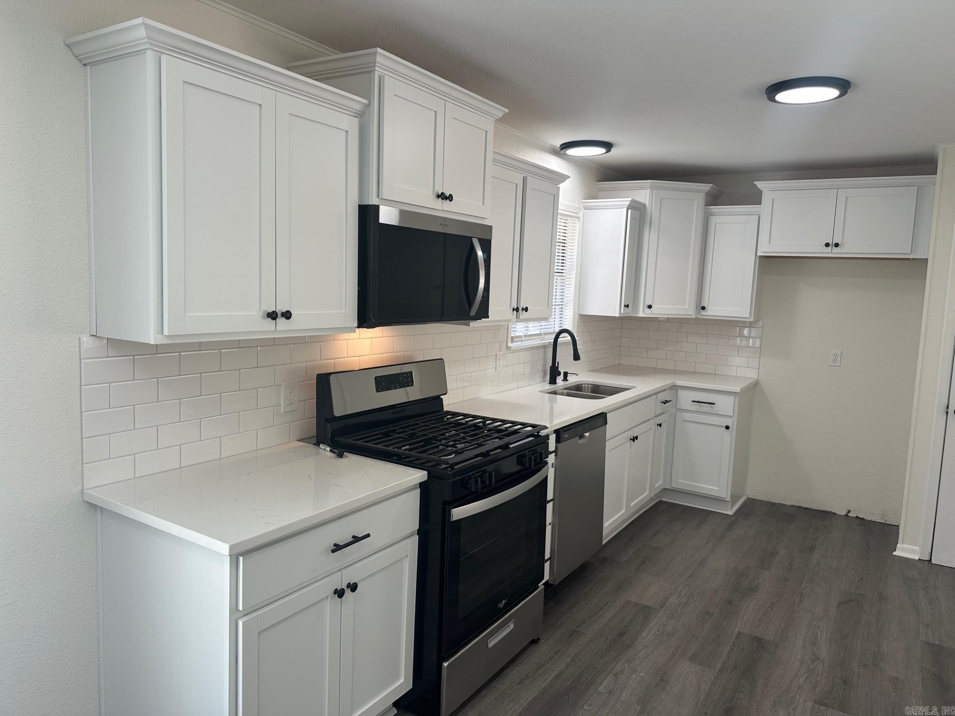 4700 Vine Street Property Photo 3