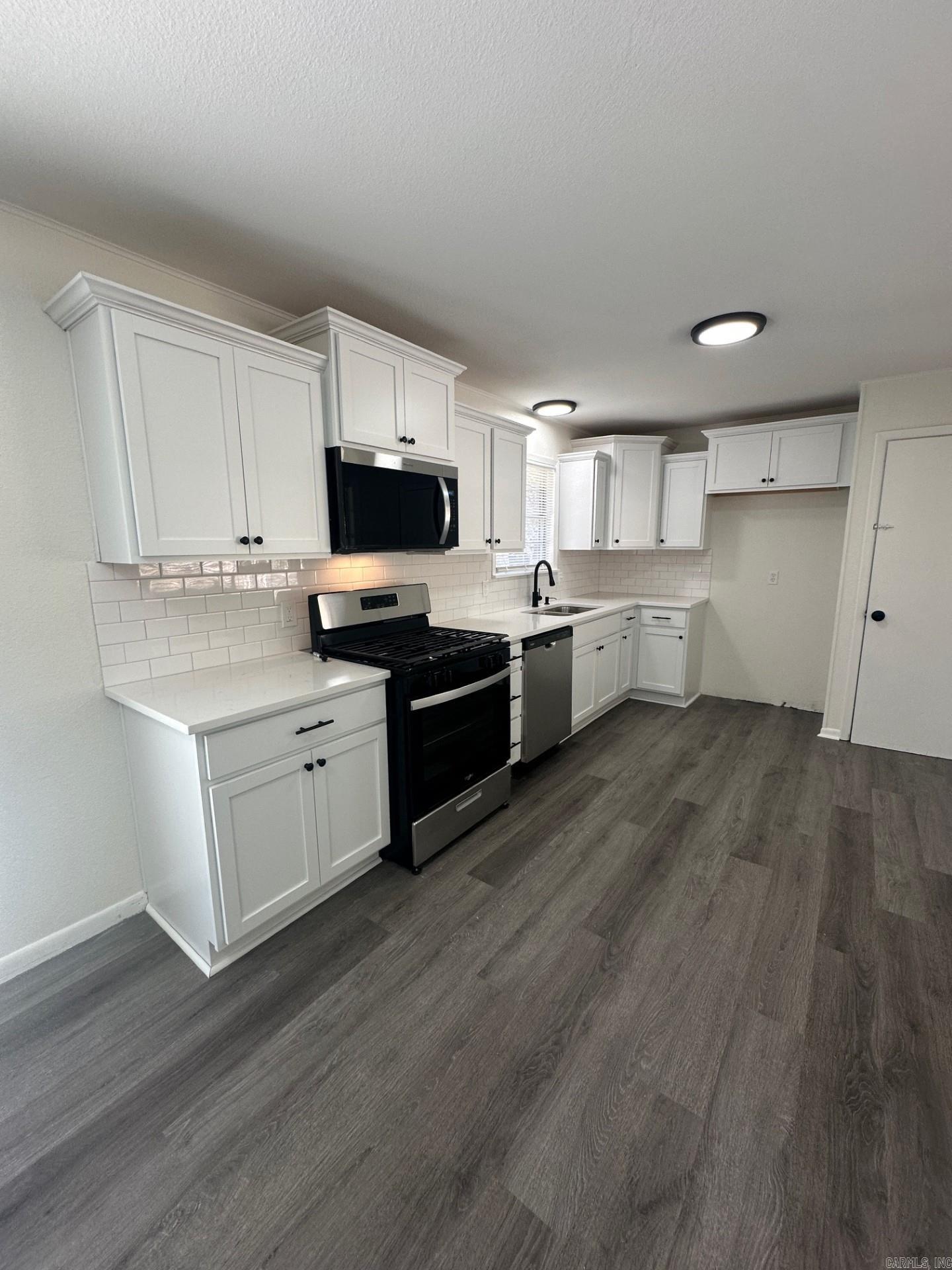4700 Vine Street Property Photo 7