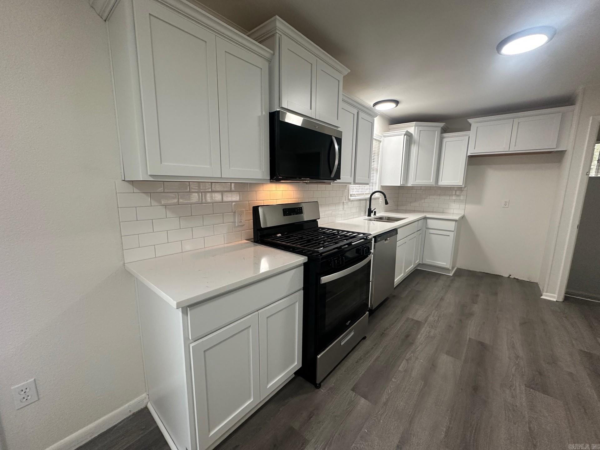 4700 Vine Street Property Photo 8