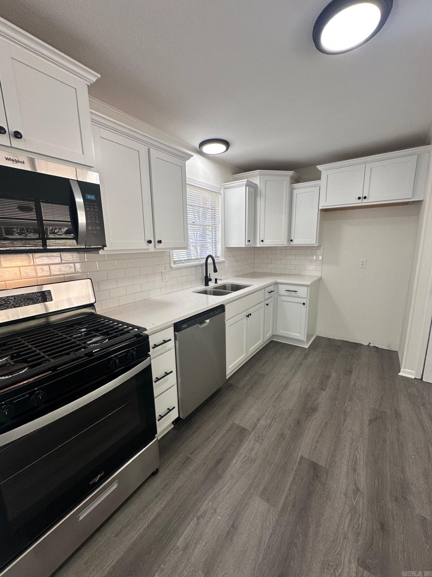 4700 Vine Street Property Photo 9
