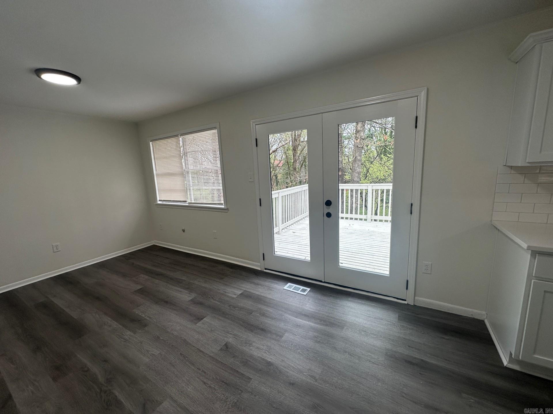 4700 Vine Street Property Photo 10