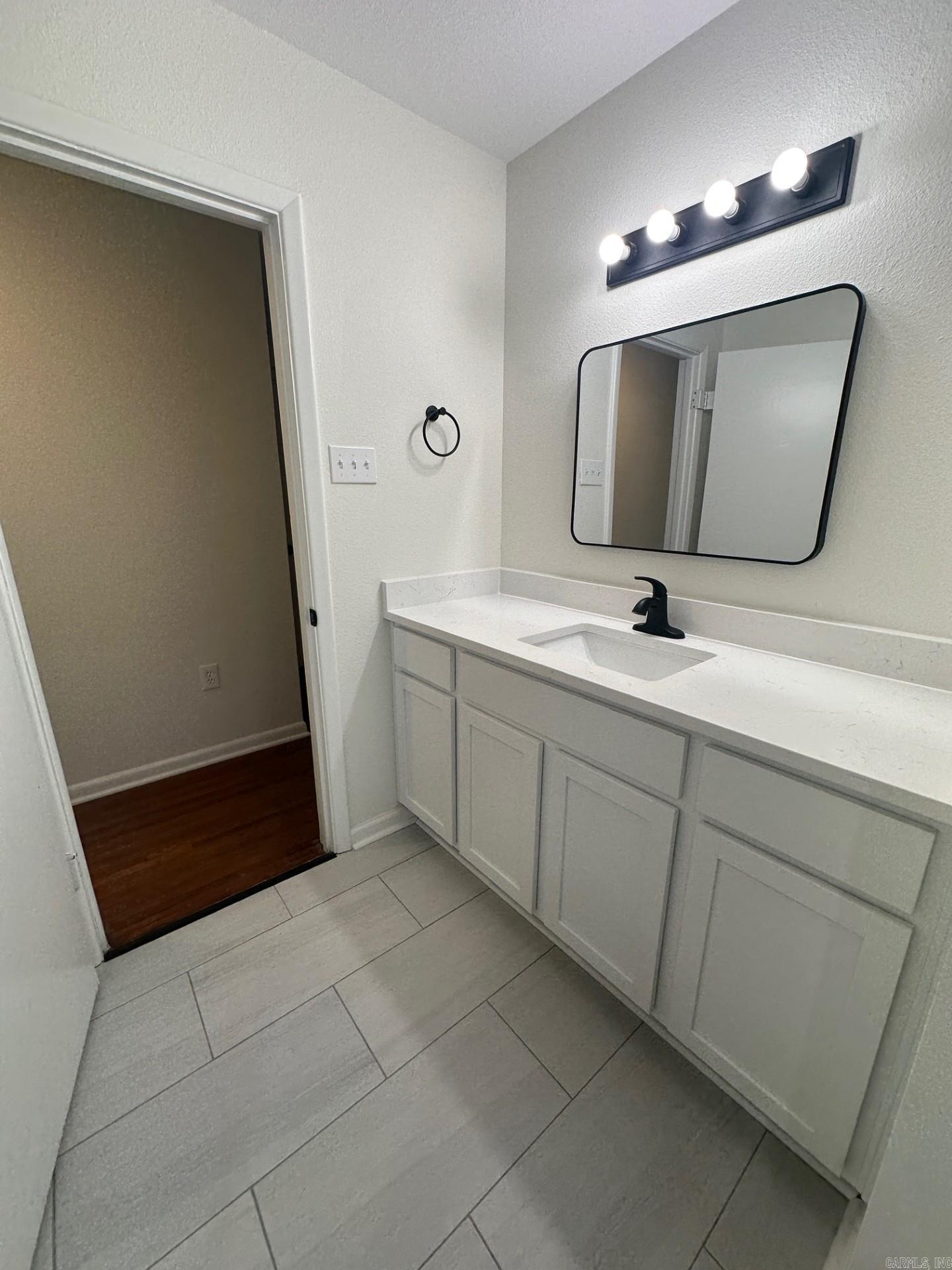 4700 Vine Street Property Photo 23