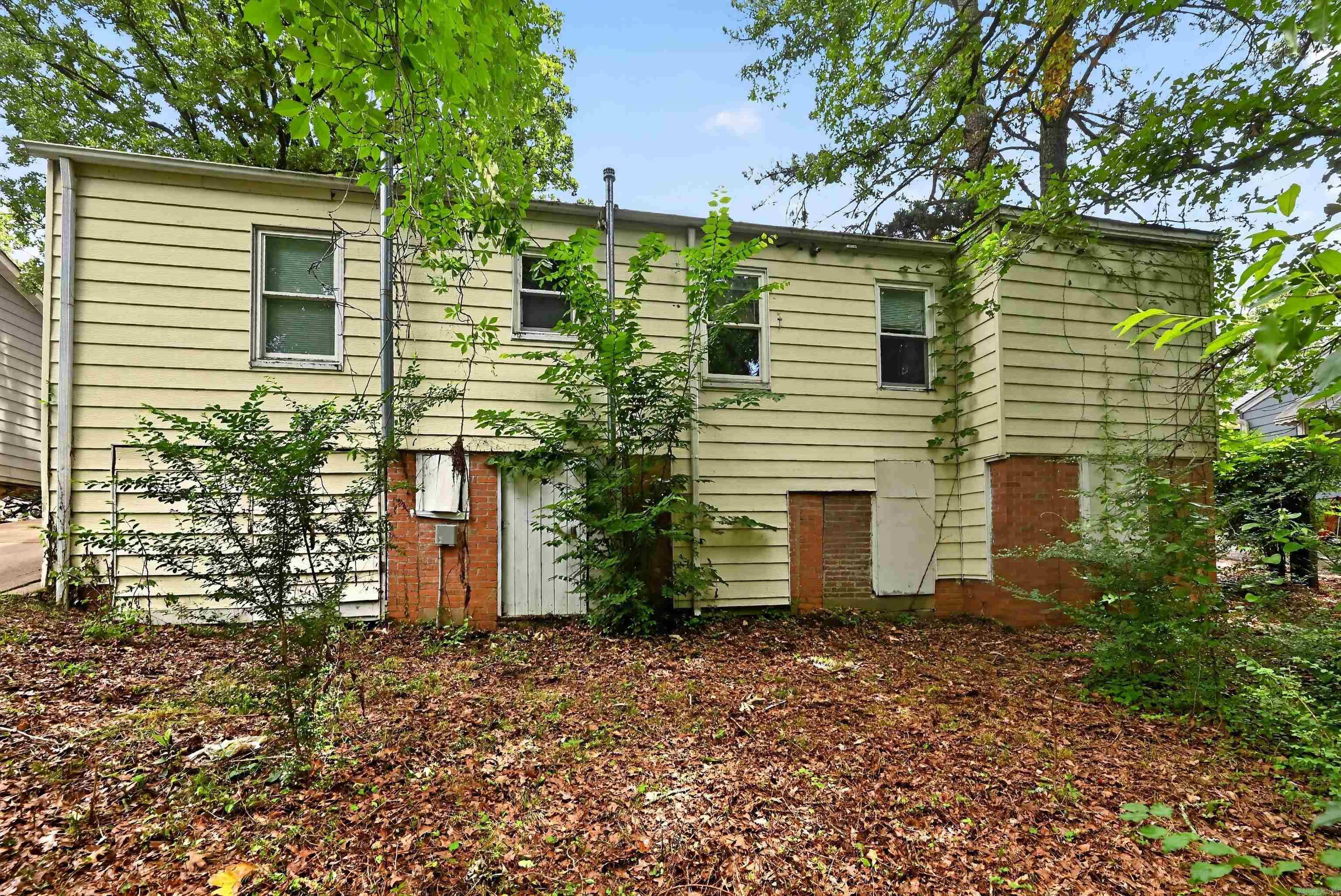 210 Belmont Drive Property Photo 1