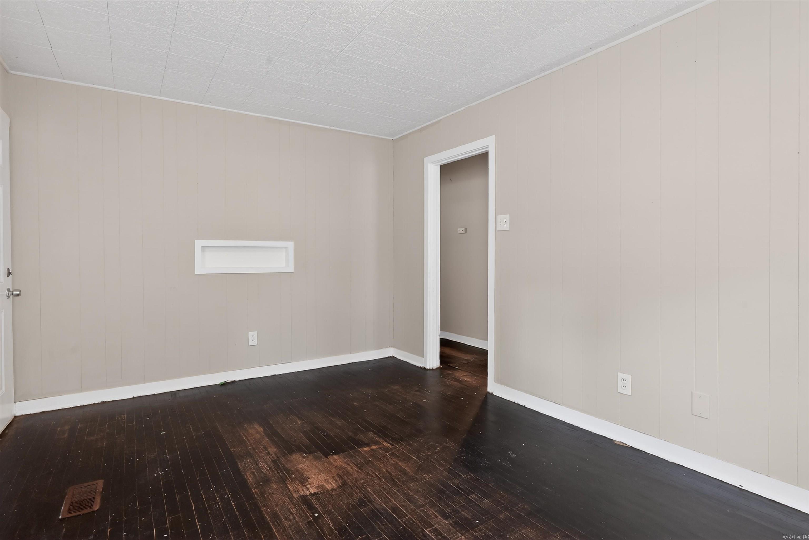 210 Belmont Drive Property Photo 9