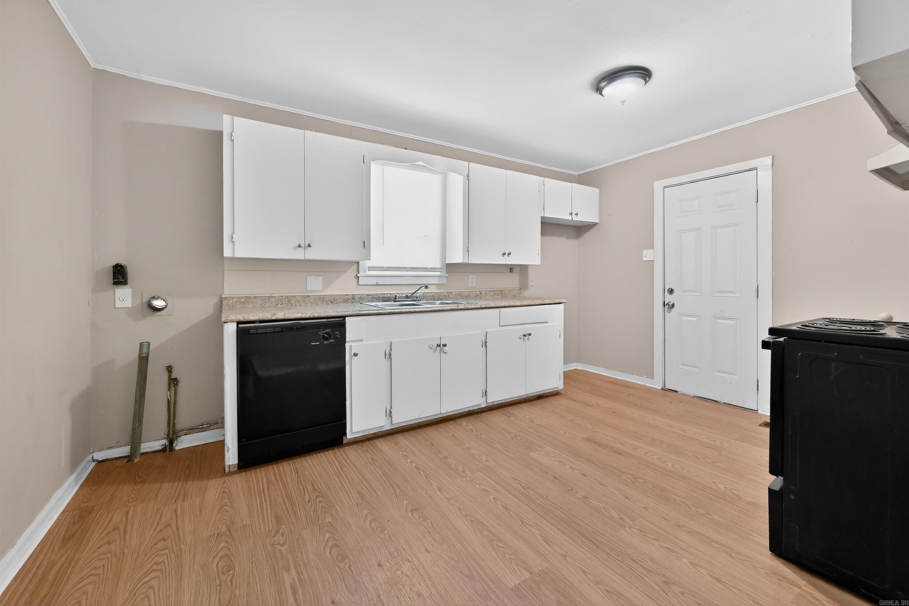 210 Belmont Drive Property Photo 16