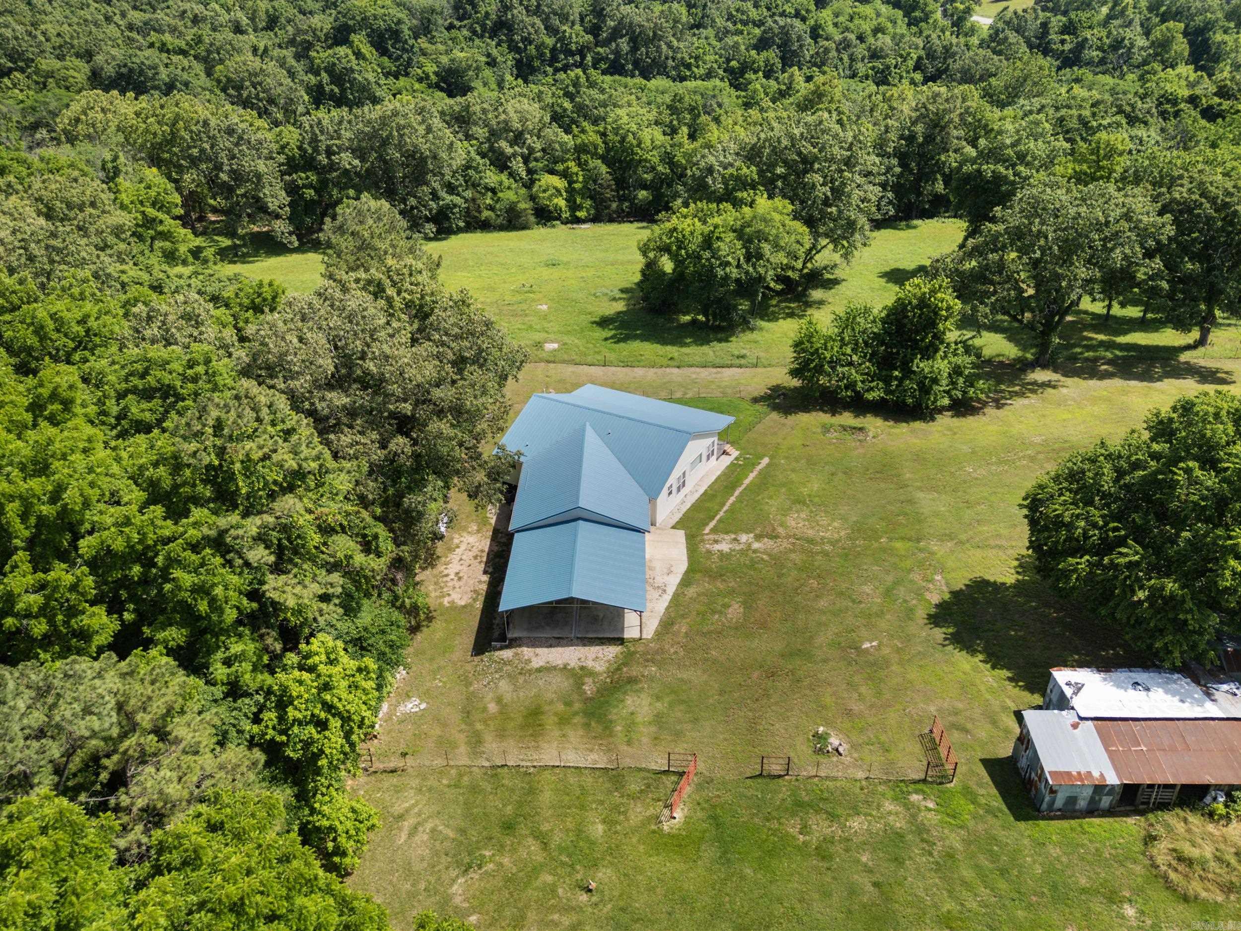 881 Hwy 126 North Property Photo 34