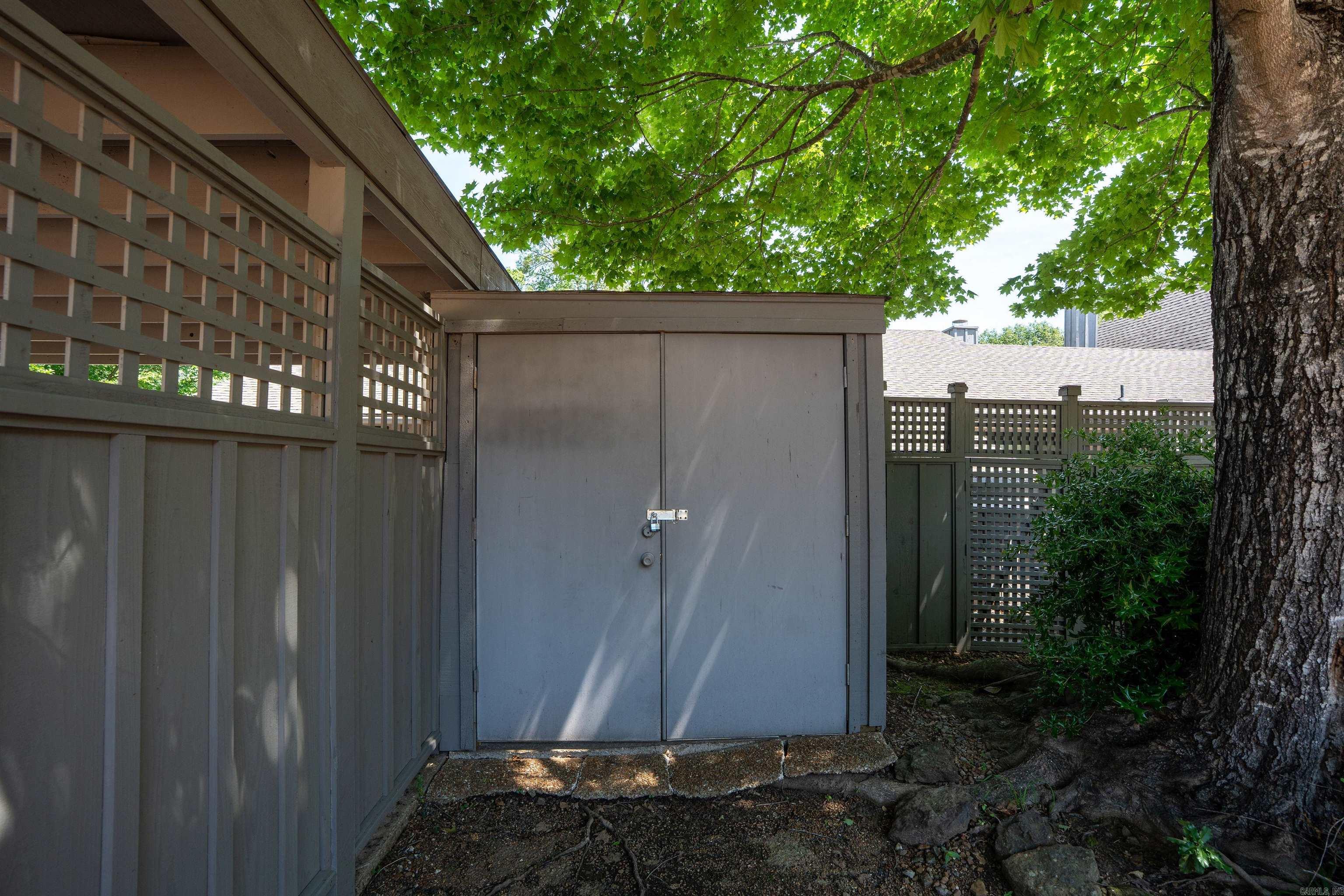 438 Orchard Court Property Photo 8