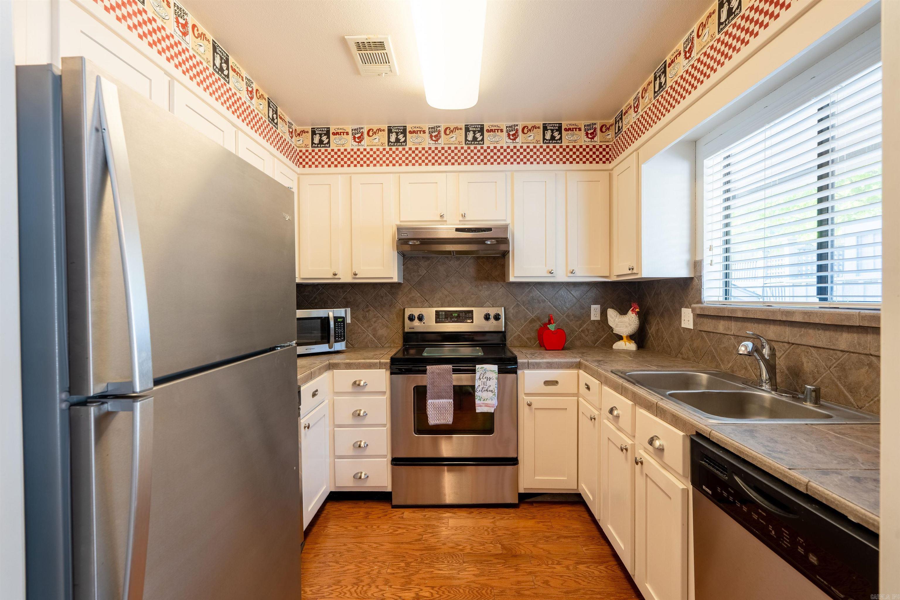 438 Orchard Court Property Photo 15