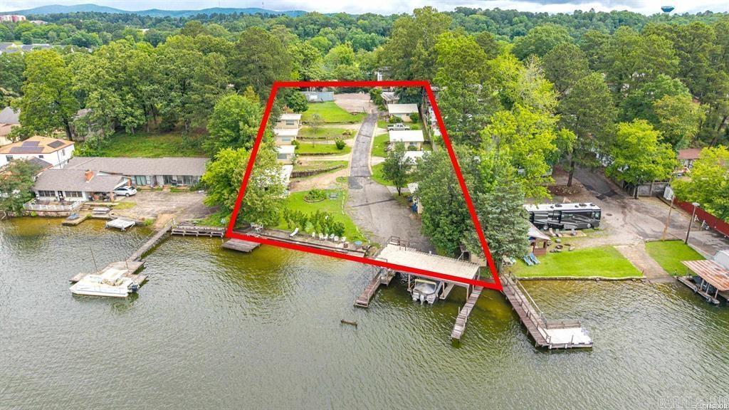 352 Lakeland Drive Property Photo 2