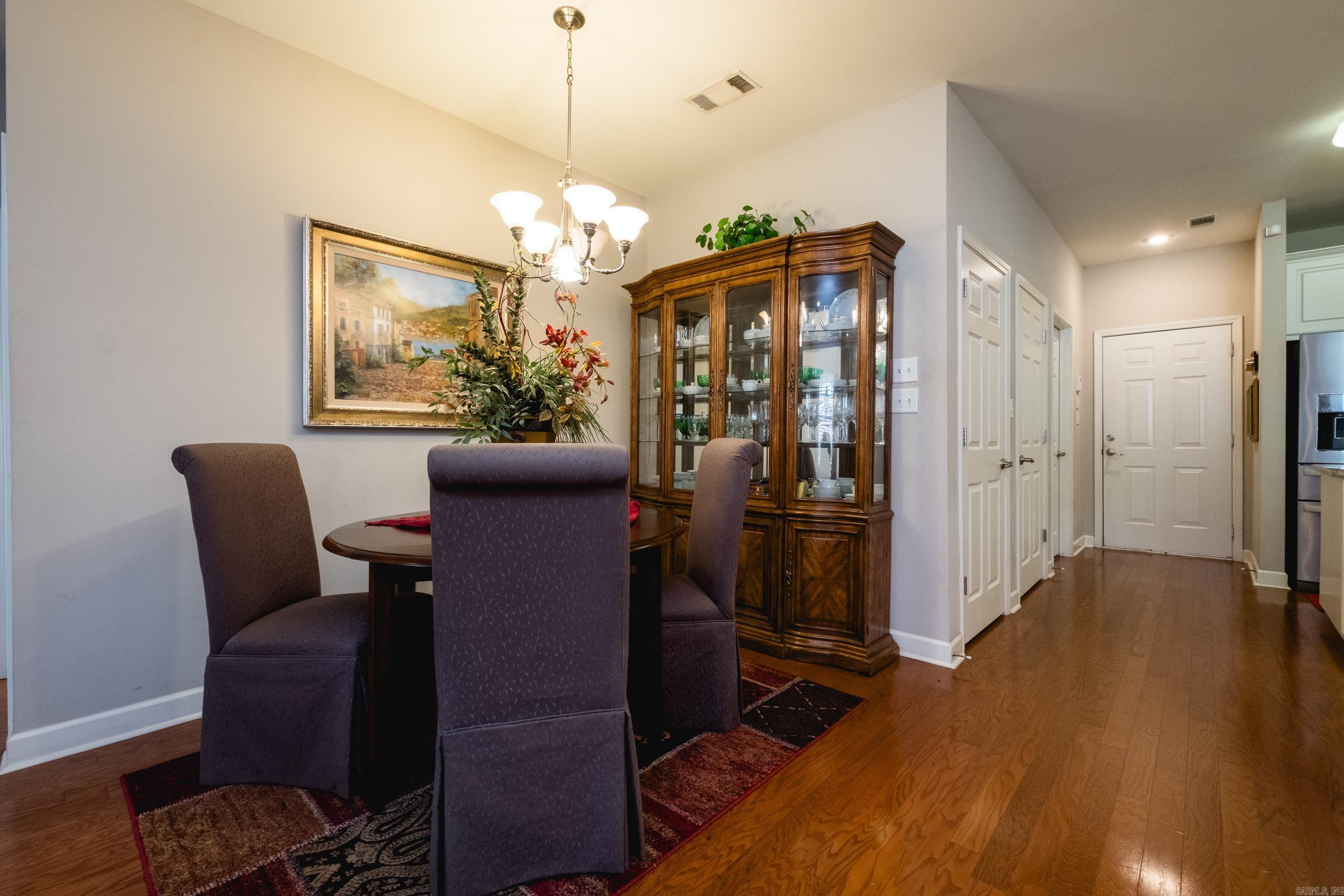 302 Stagecoach Village Property Photo 13