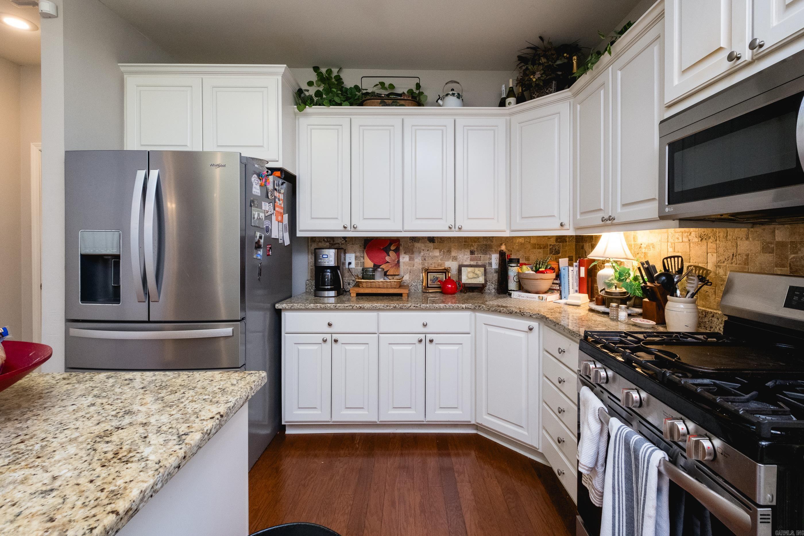 302 Stagecoach Village Property Photo 20