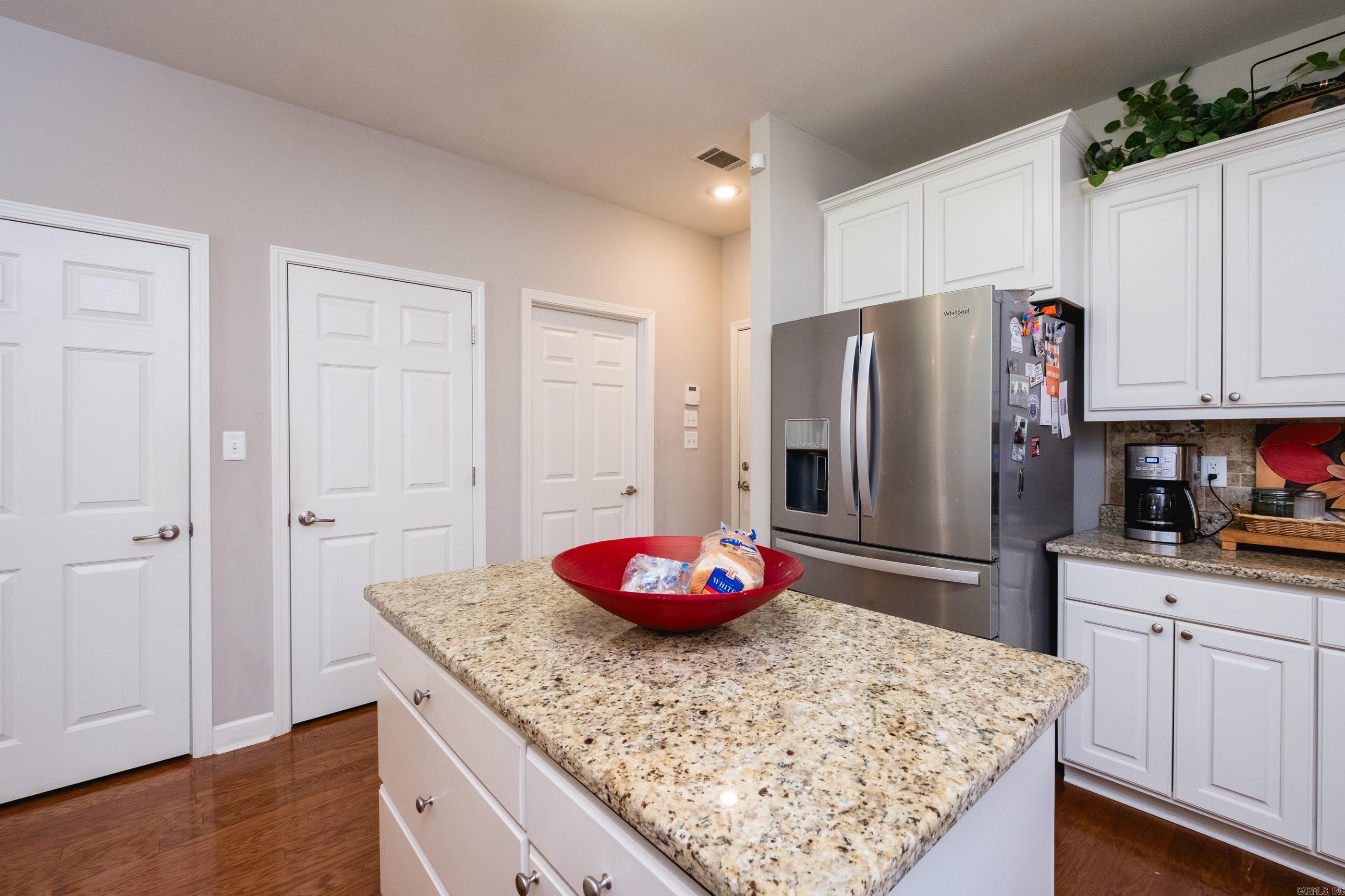 302 Stagecoach Village Property Photo 21