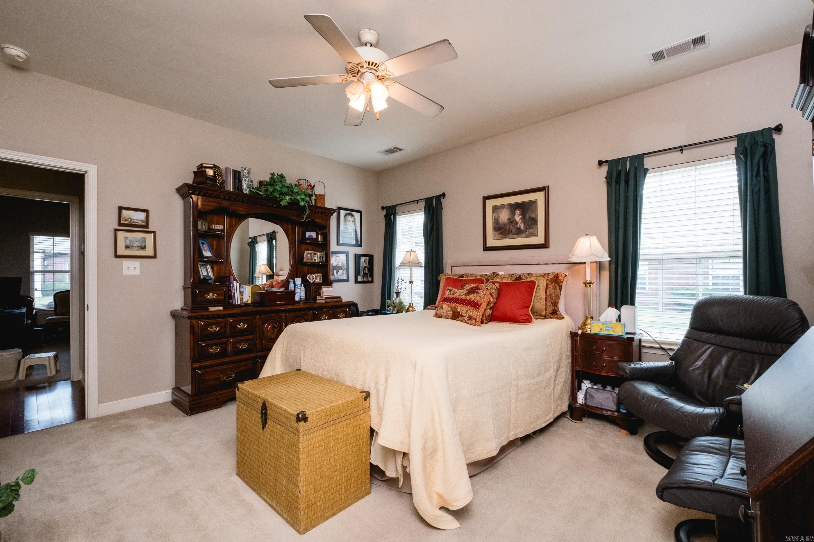 302 Stagecoach Village Property Photo 25