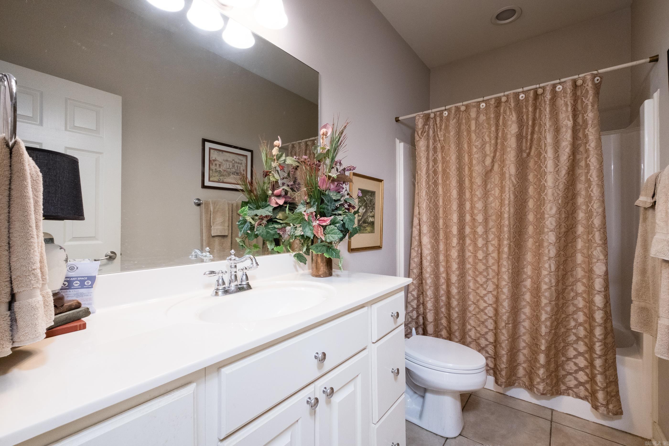 302 Stagecoach Village Property Photo 31