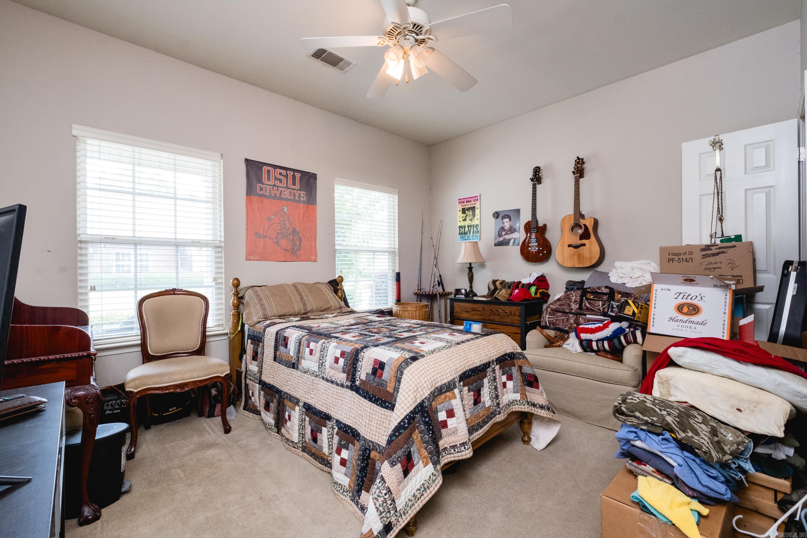 302 Stagecoach Village Property Photo 34