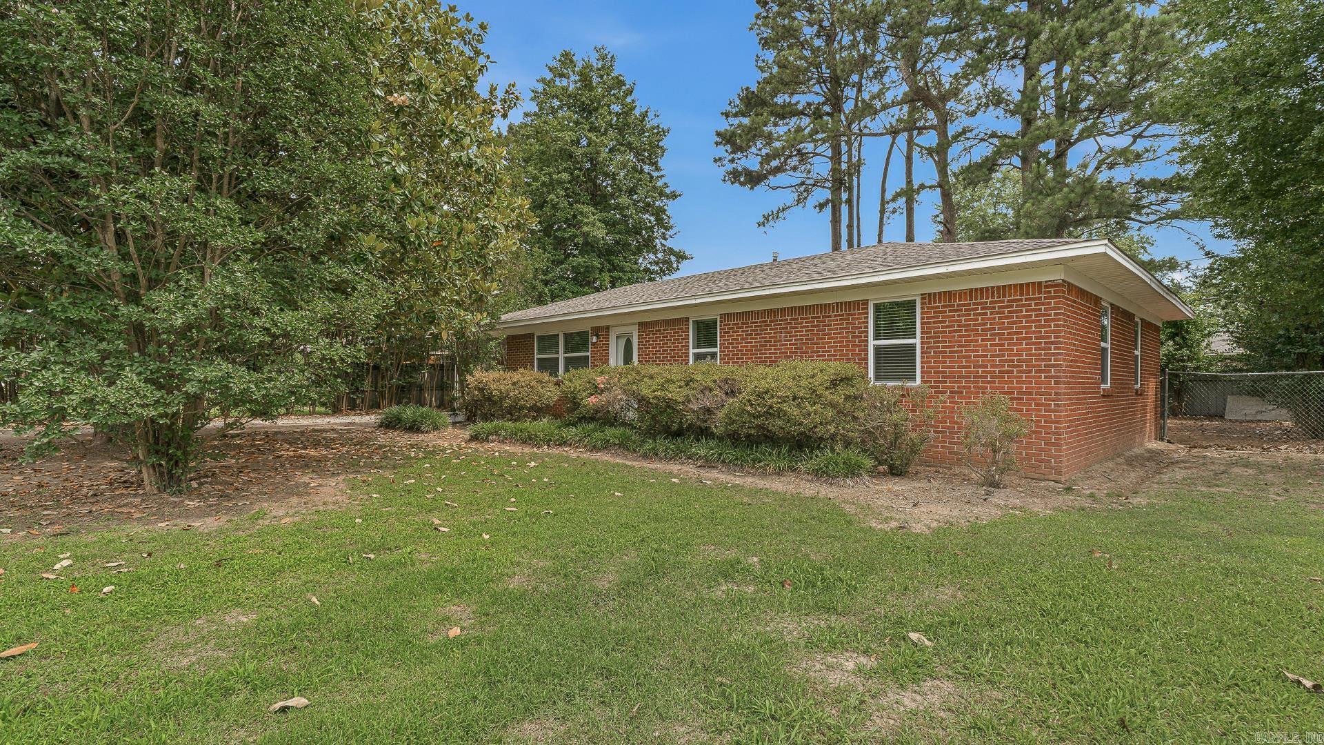 1105 Estelle Property Photo 1