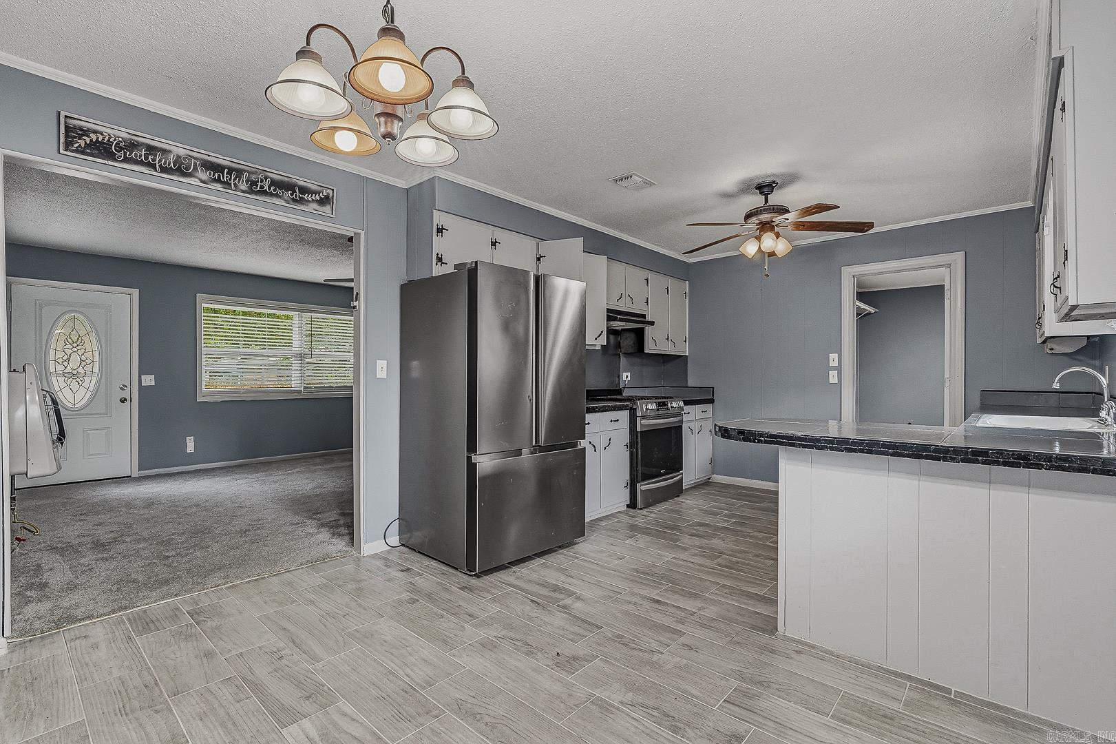 1105 Estelle Property Photo 16