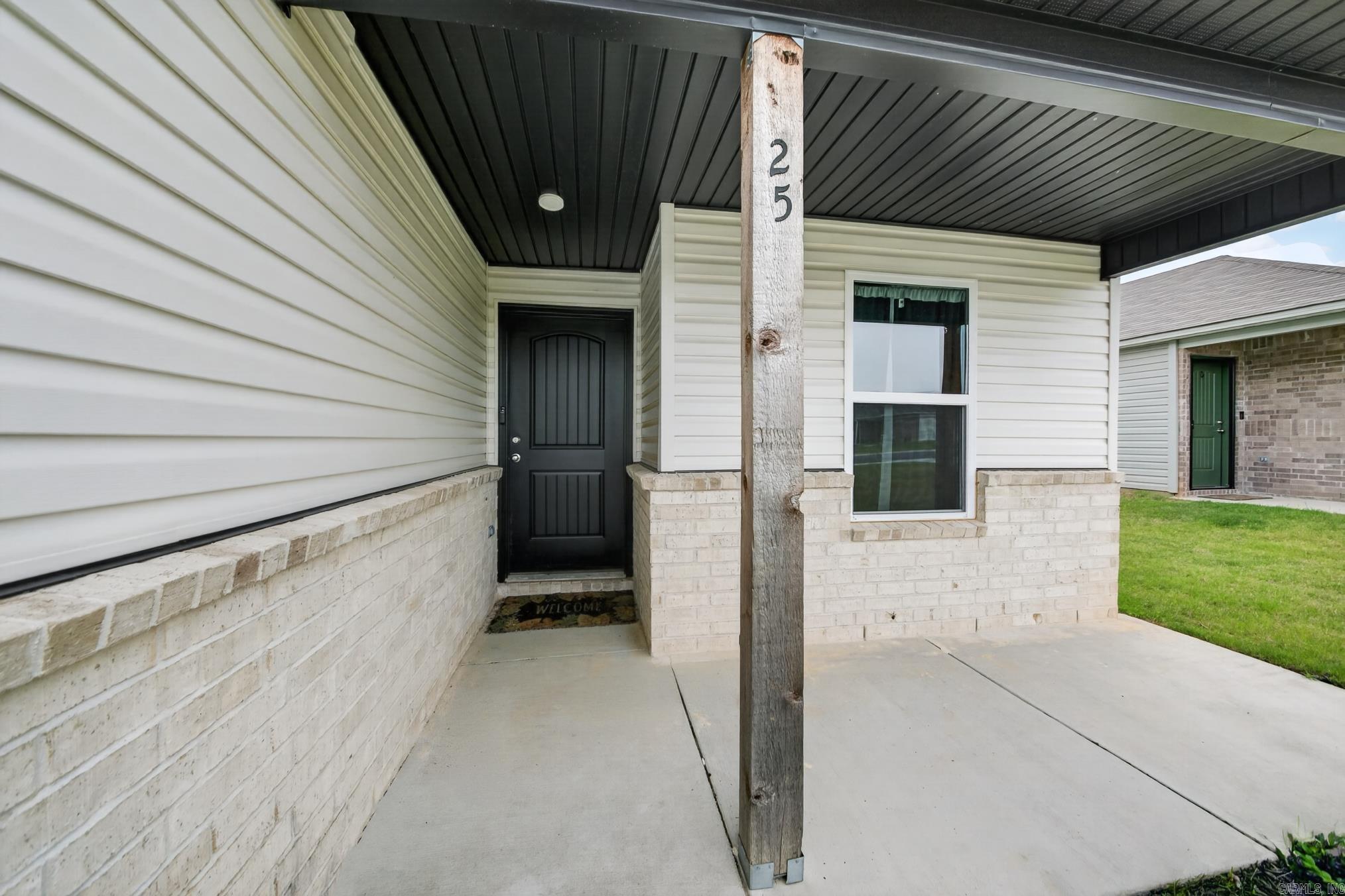 25 Sarah Alyse Lane Property Photo 4