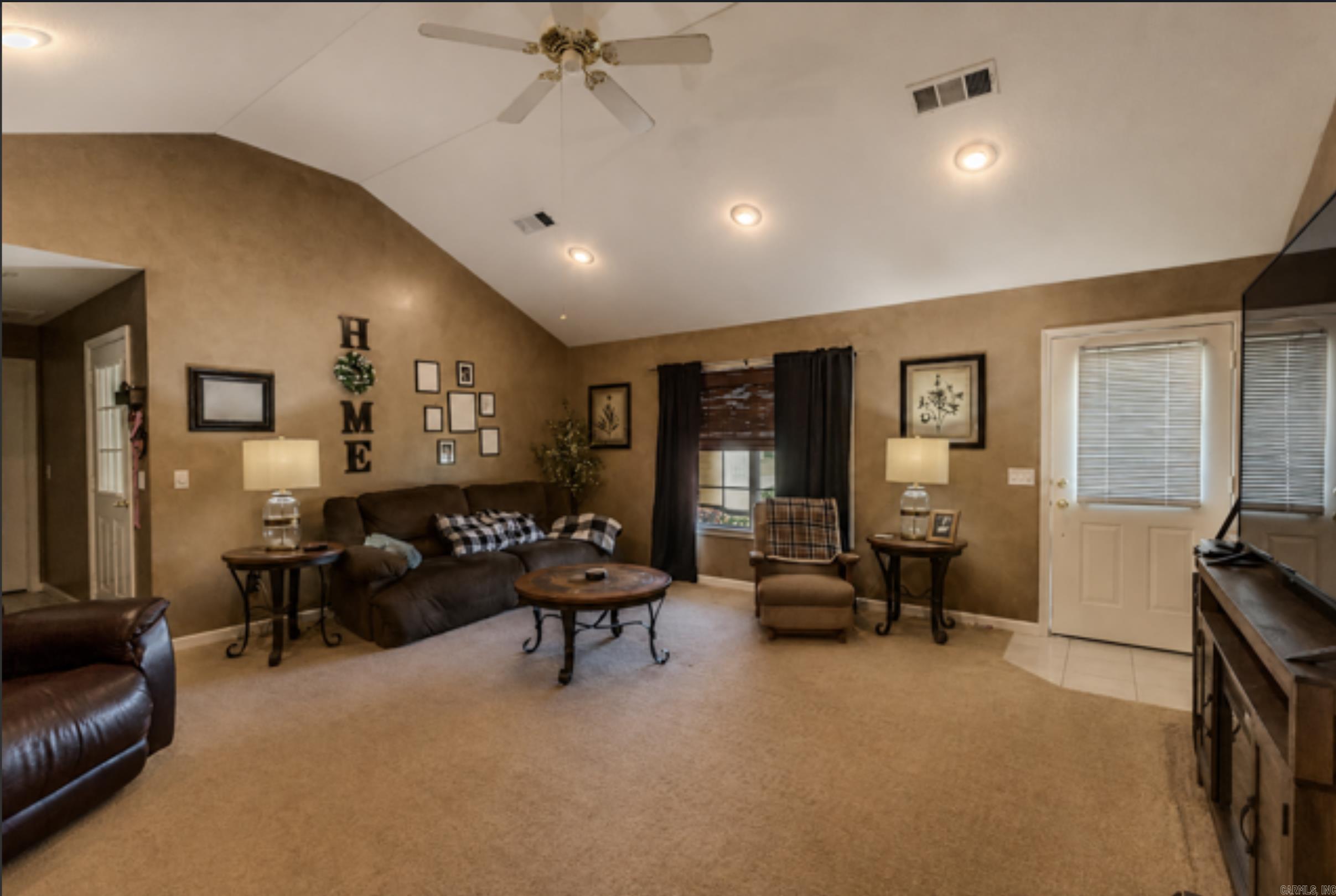2906 Newcastle Property Photo 6