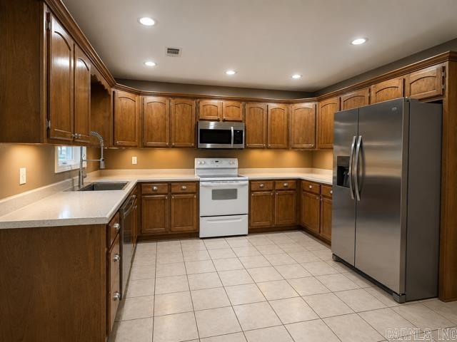 2906 Newcastle Property Photo 8