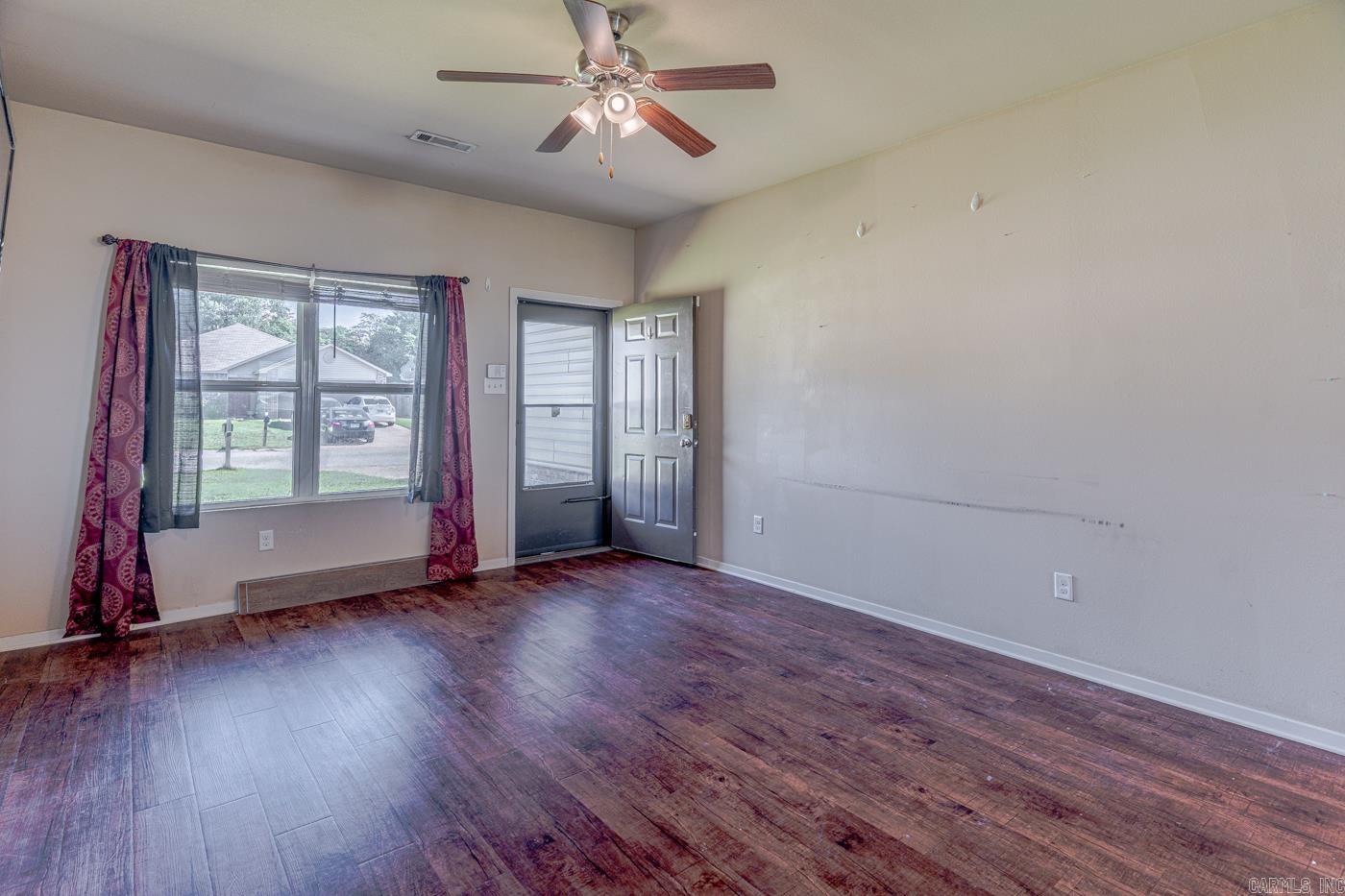 4017 Willow Ridge Dr Property Photo 6