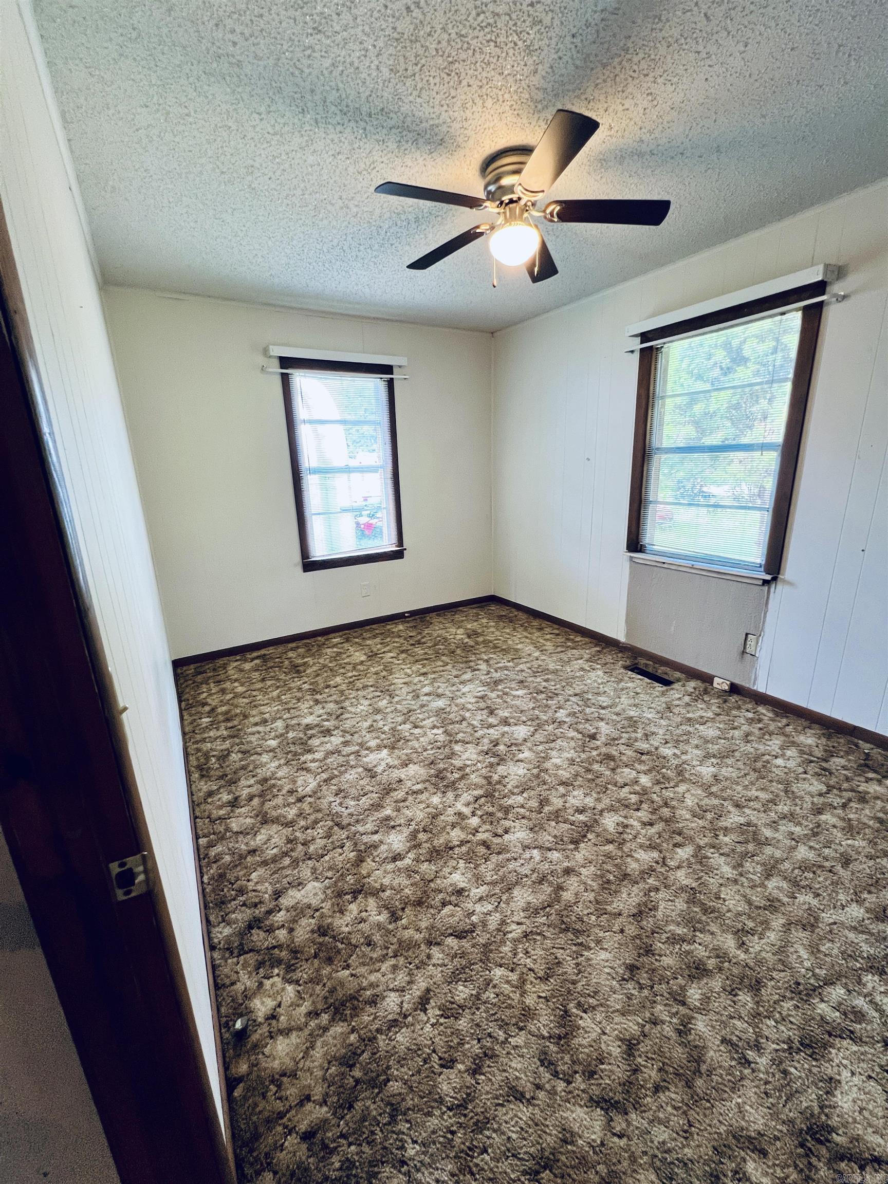 1628 Potts Street Property Photo 12
