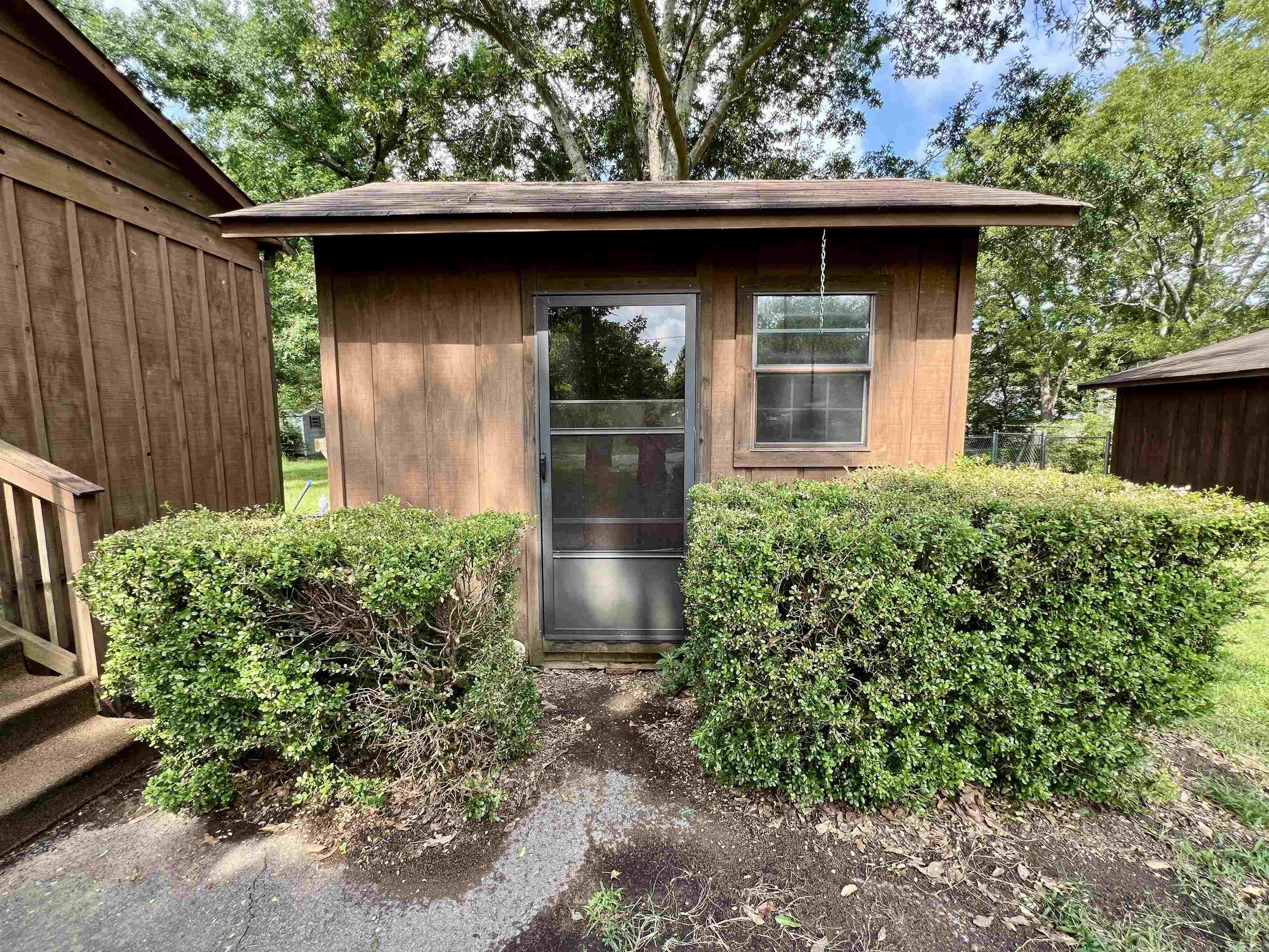1628 Potts Street Property Photo 14
