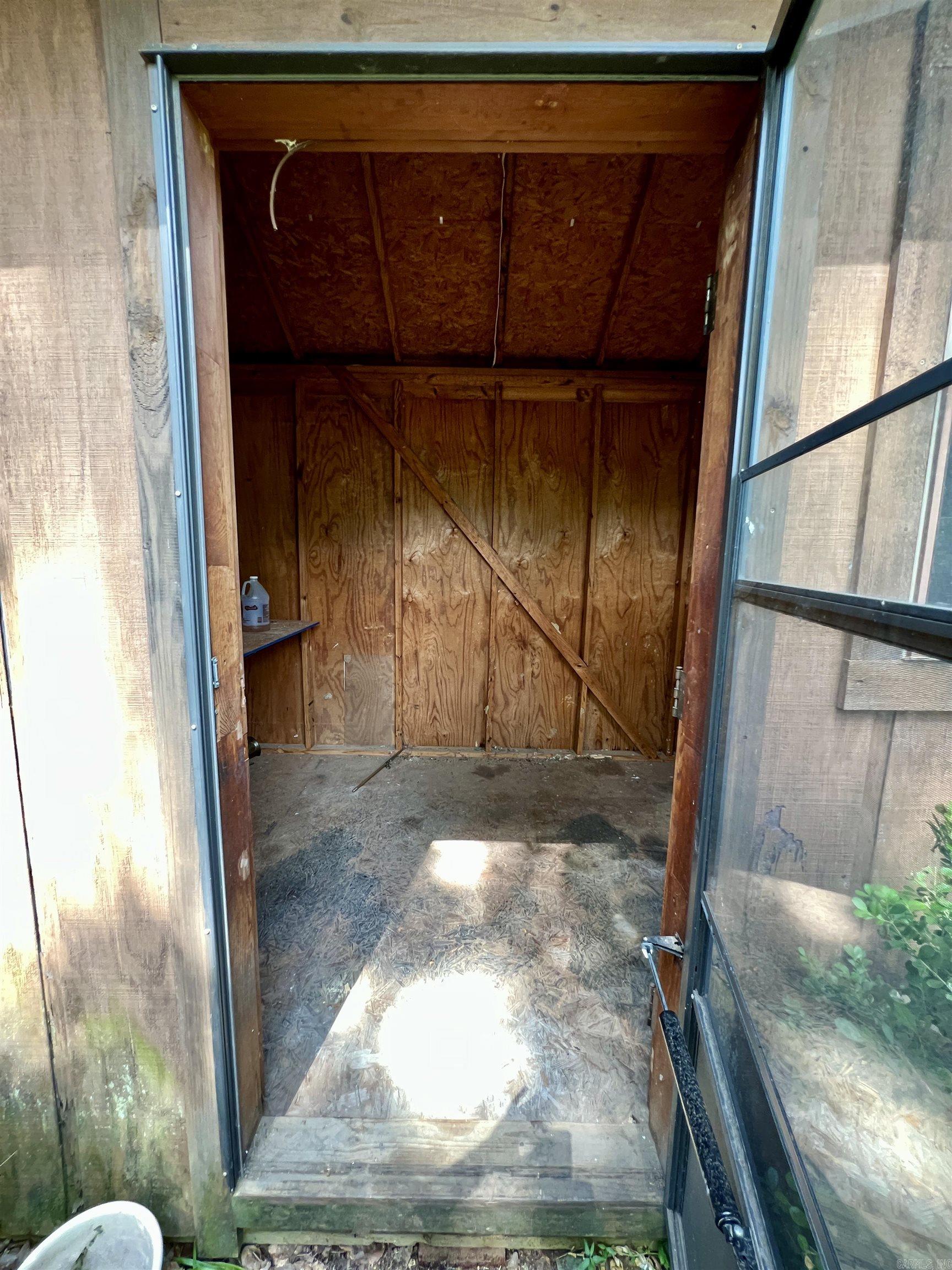1628 Potts Street Property Photo 15